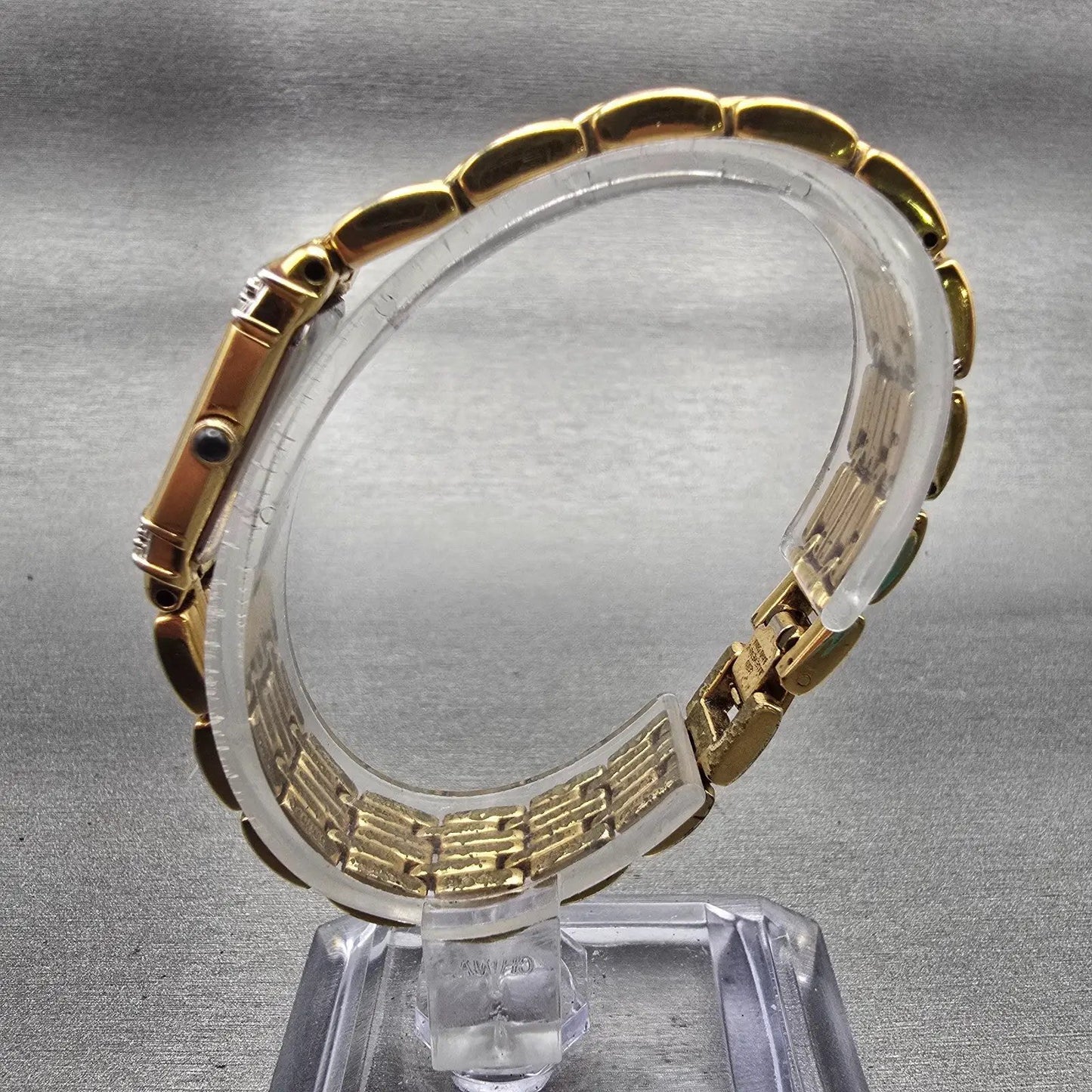 Seiko Watch Women 13mm Pink Dial Gold Tone Diamonds Rectangle 2E20-7191 New Batt6