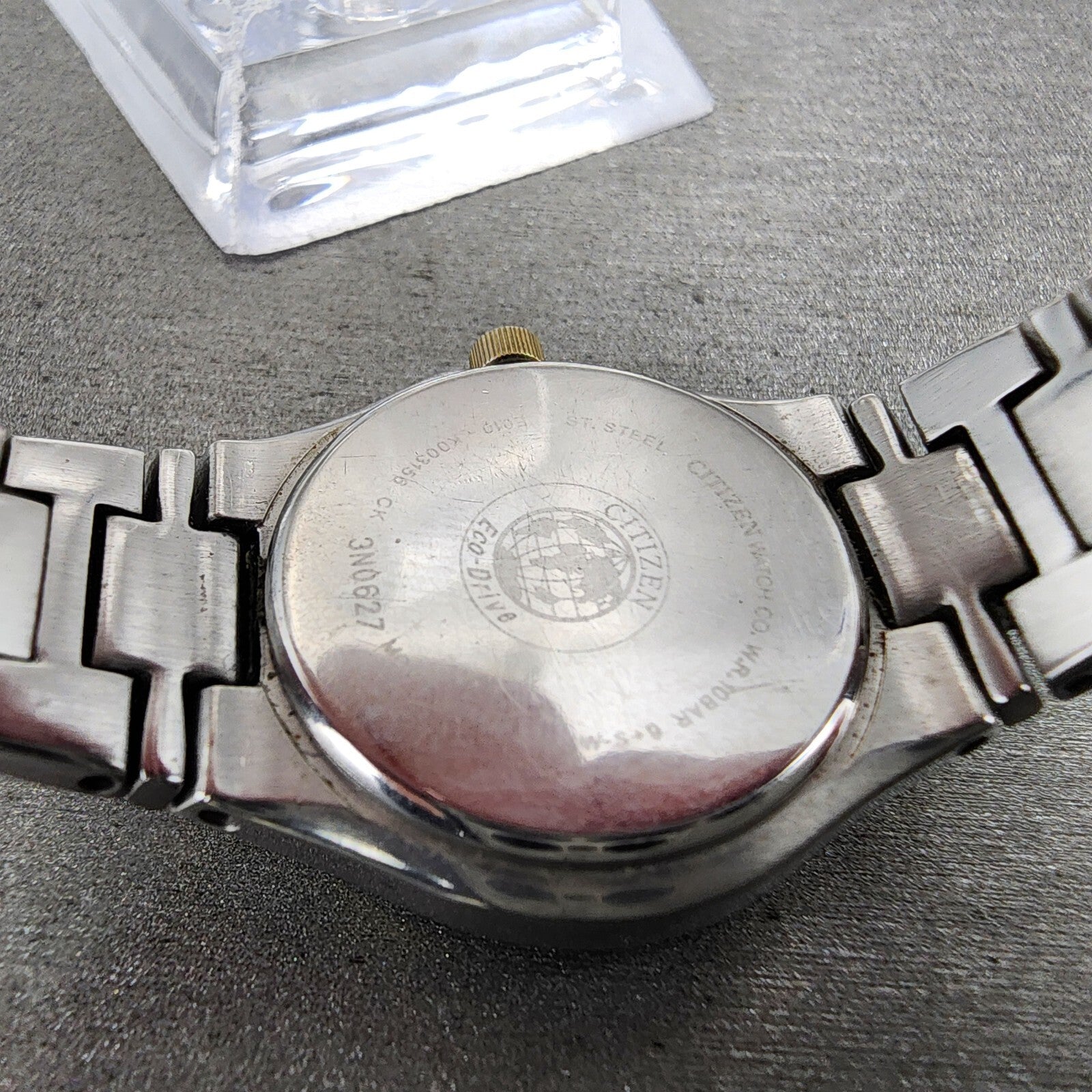 Citizen EcoDrive Watch Women 26mm Blue Dial Two Tone Date Round E010 Runs9