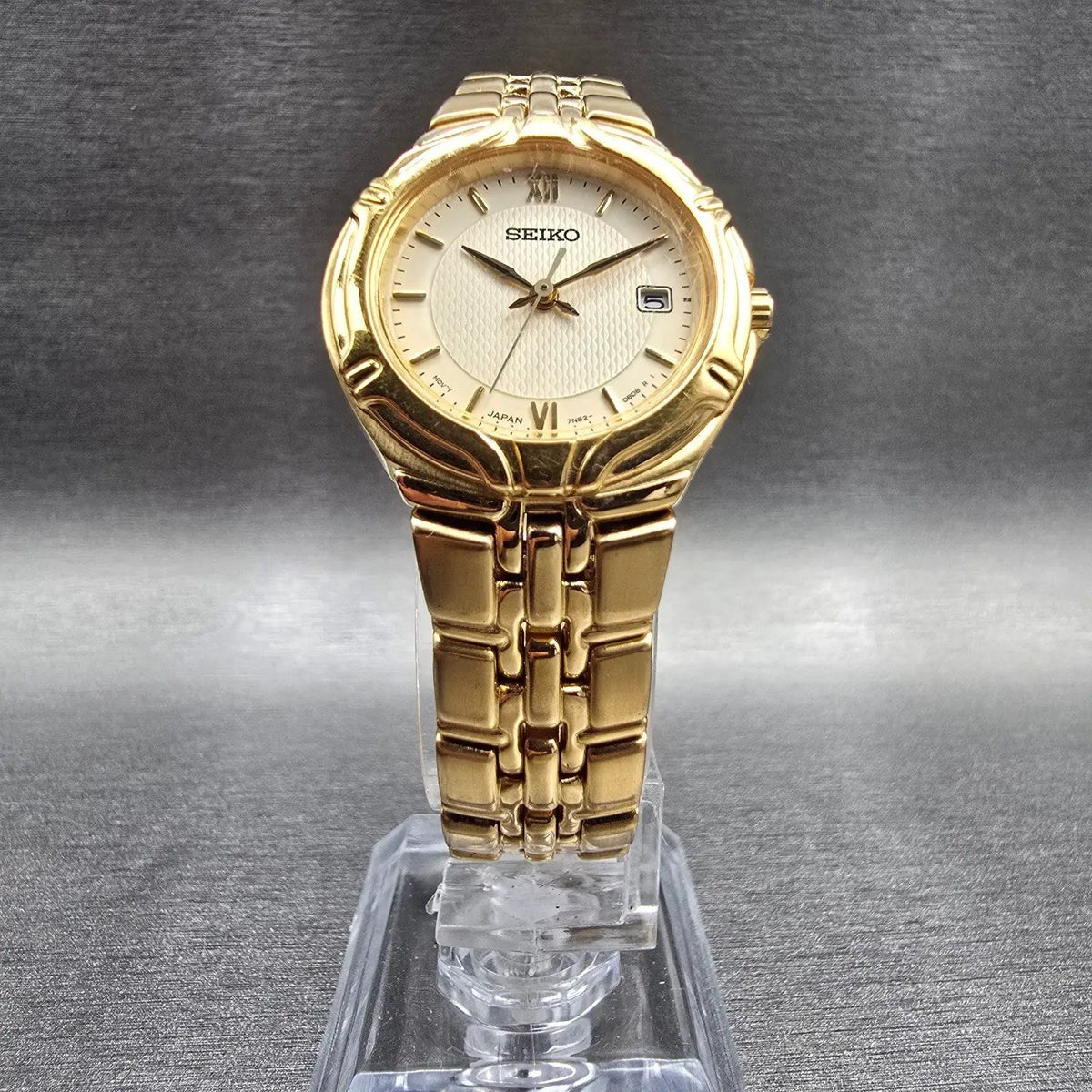 Seiko Watch Women 26mm Cream Dial Gold Tone Date Round 7N82-0AT0 New Battery JP5