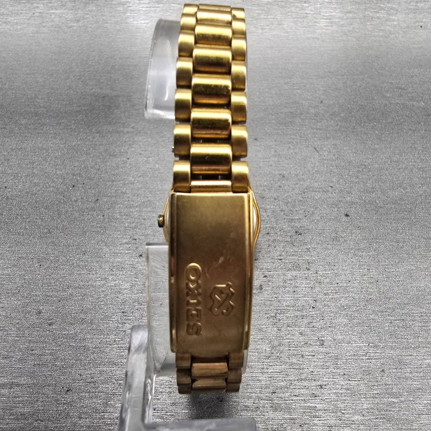 Seiko SQ Watch Women 24mm Gold Dial Gold Tone Daydate Round 3Y03-0160 New Batt7