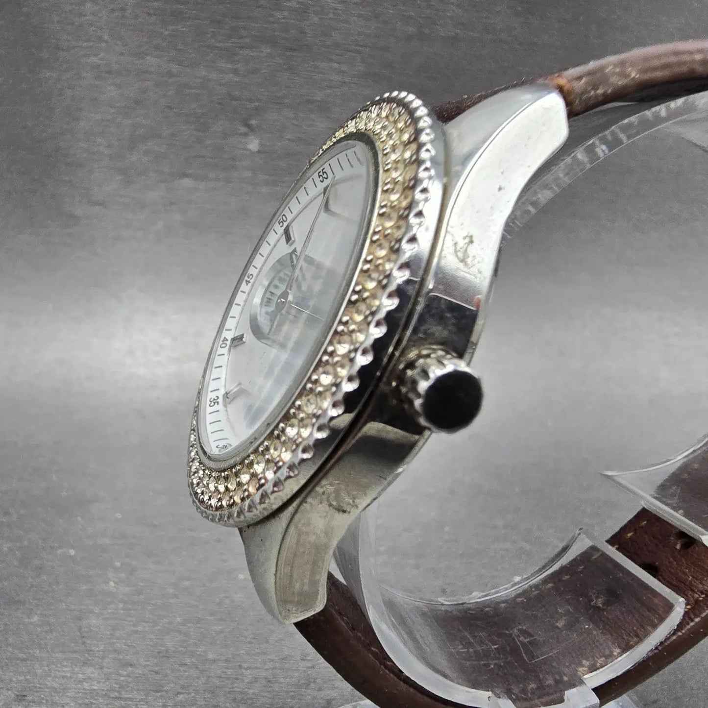 Fossil Watch Women 38mm Silver Dial Silver Tone Daydate ES-3001 New Battery2