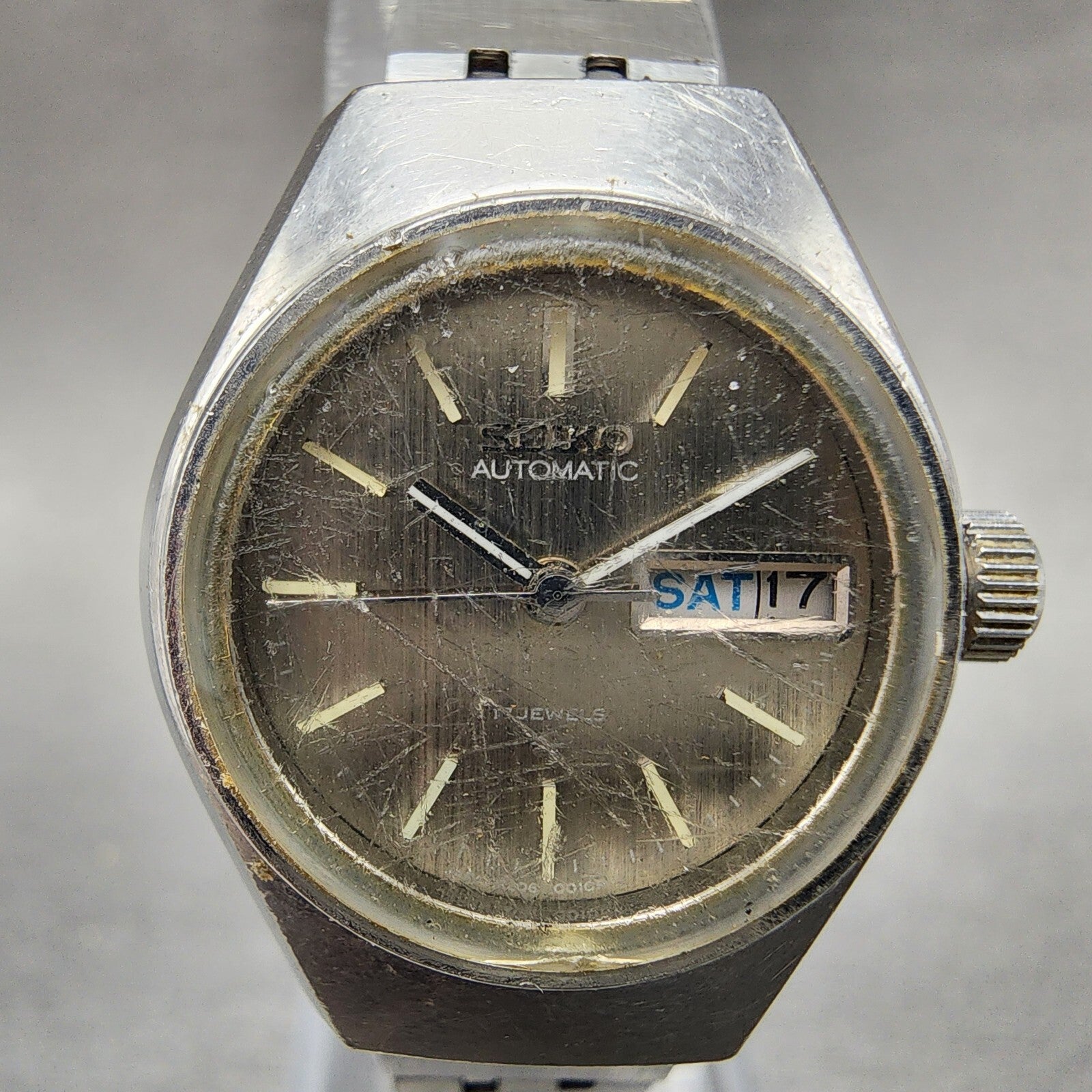 Seiko Automatic Watch Women 25mm Silver Dial Steel Daydate Round 22060040 READ1