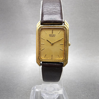Seiko Tank Watch Women 18mm Champagne Dial Gold Tone 73205500 New Battery0