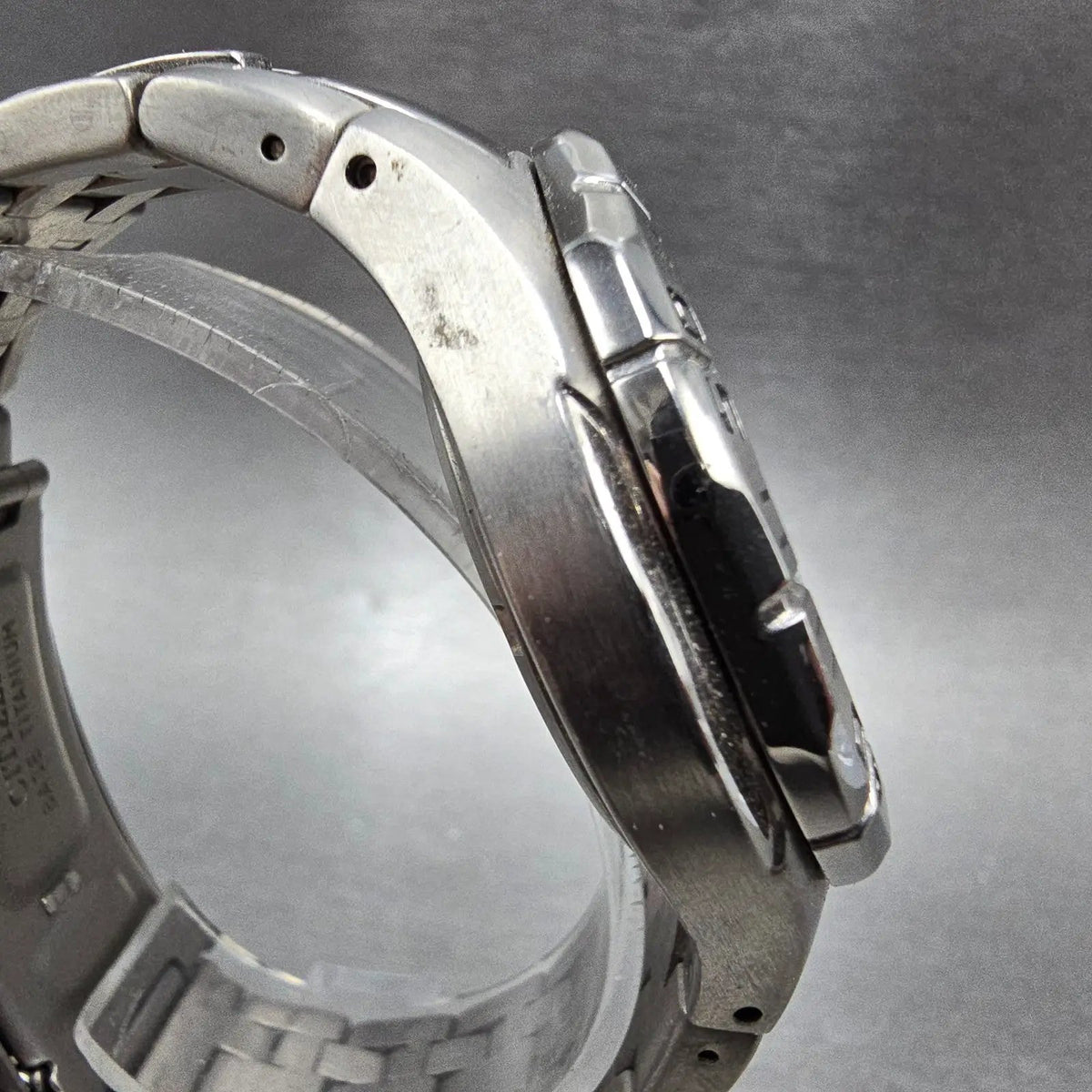 Citizen Eco-Drive Watch Men 42mm Black Dial Titanium Date E111-K004764 Runs JP3