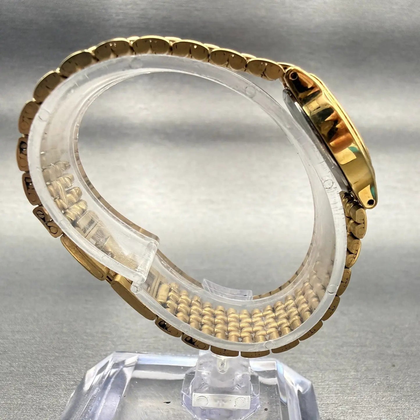 Seiko Watch Women 17mm Black Dial Gold Tone Round V401-0289 New Battery Vintage8