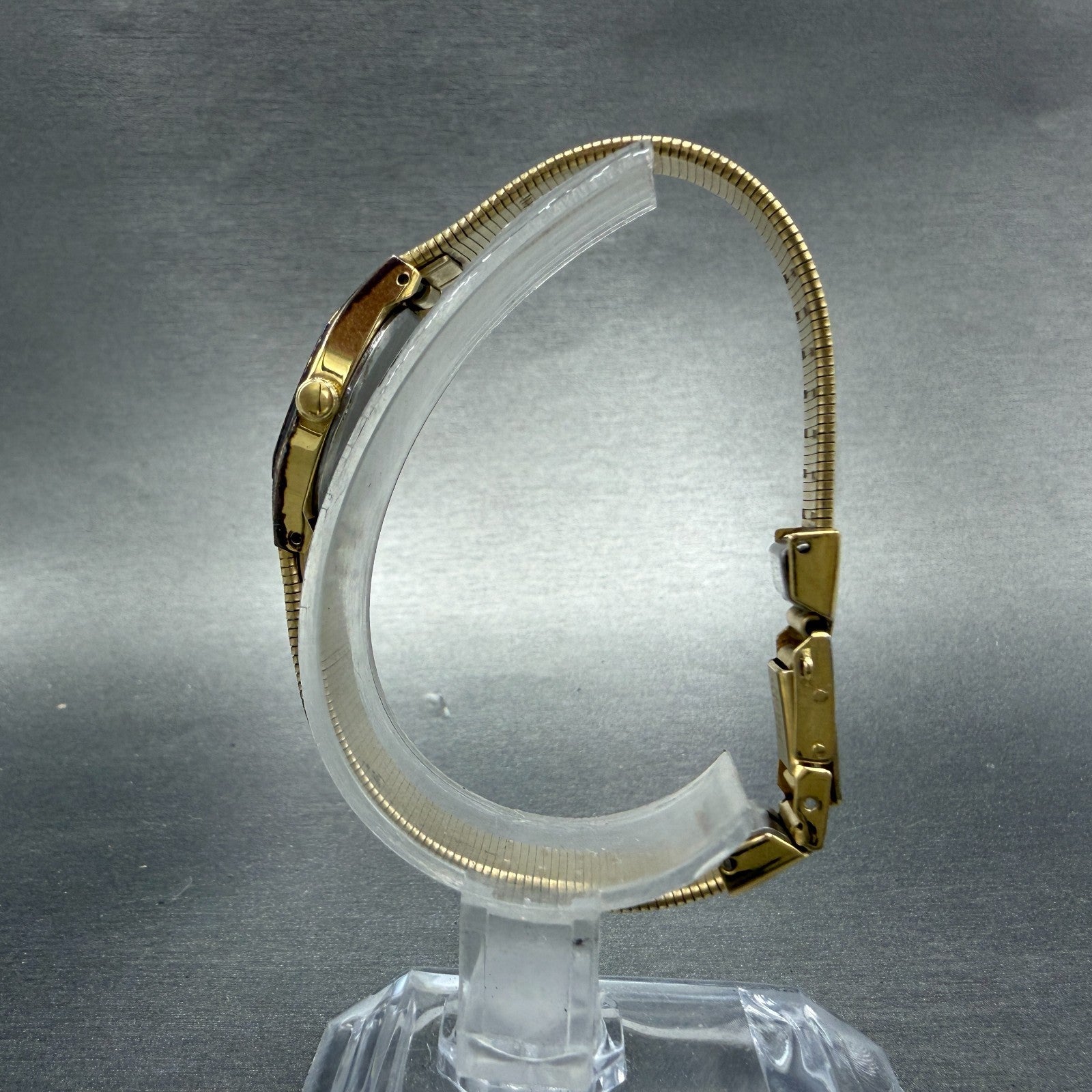 Seiko Watch Women 16mm Champagne Dial Gold Tone Rectangle 2c20-5569 New Battery36