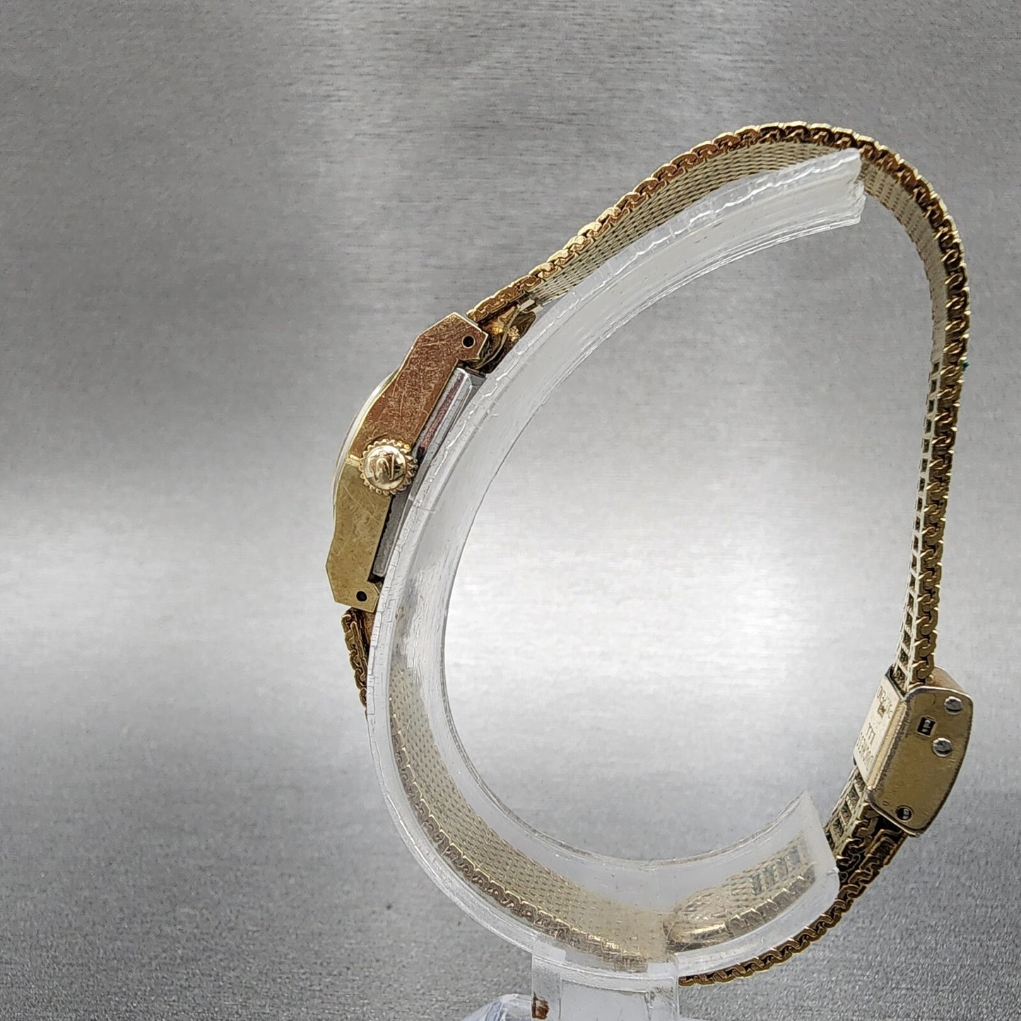 Bulova Watch Women 15mm Gold Dial Gold Tone Round Manual Wind Runs Vintage P06