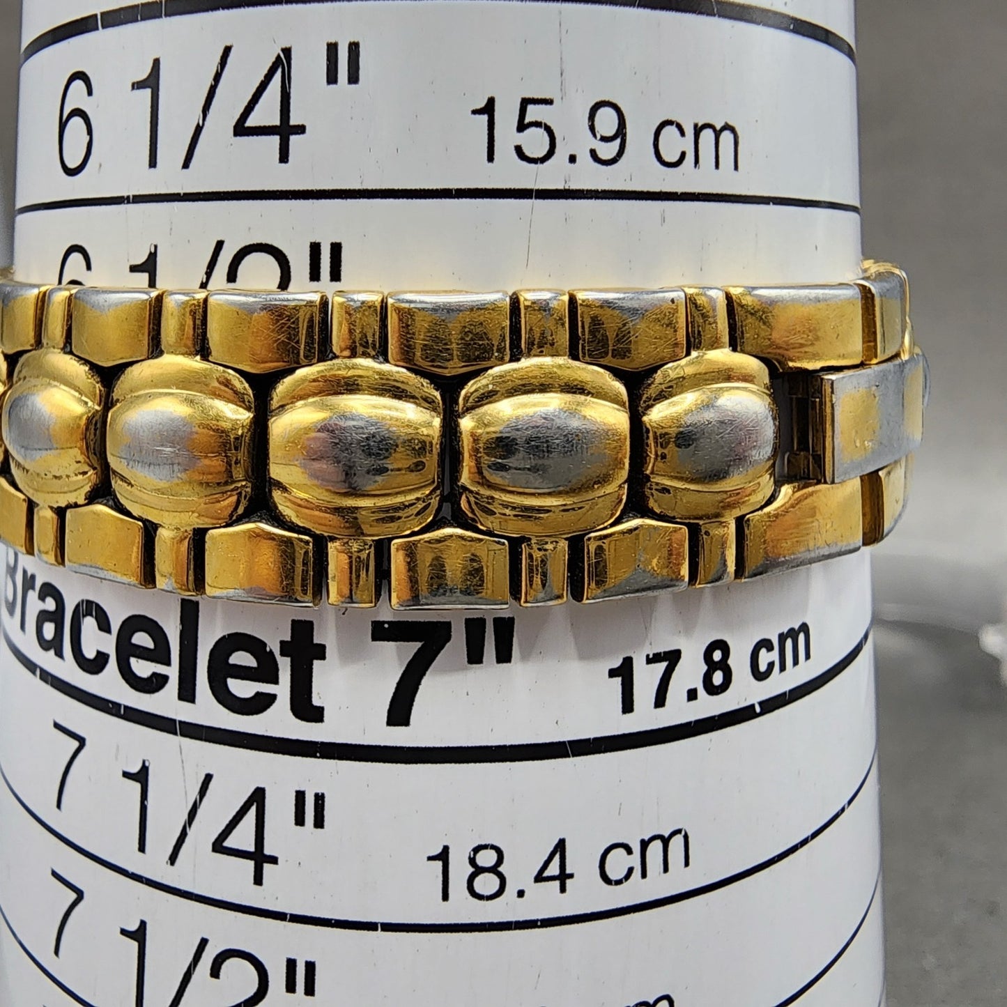 Bulova Diamond Watch Women 24mm MOP Dial Gold Tone Date 57p36 New Battery10