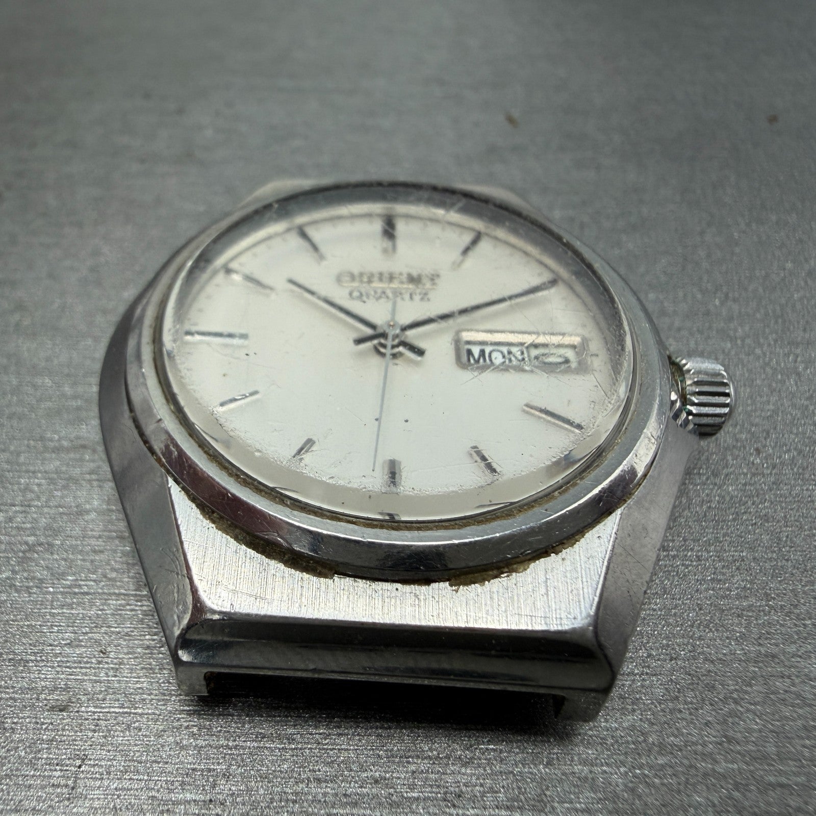 Orient Watch Men 37mm Silver Dial Silver Tone Daydate Round I029110-70 New Batt6
