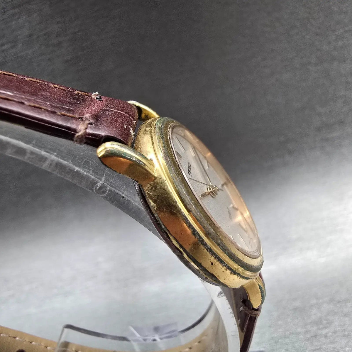 Seiko Spirit Watch Women 25mm Silver Dial Gold Tone Round 4N21-0810 New Battery3