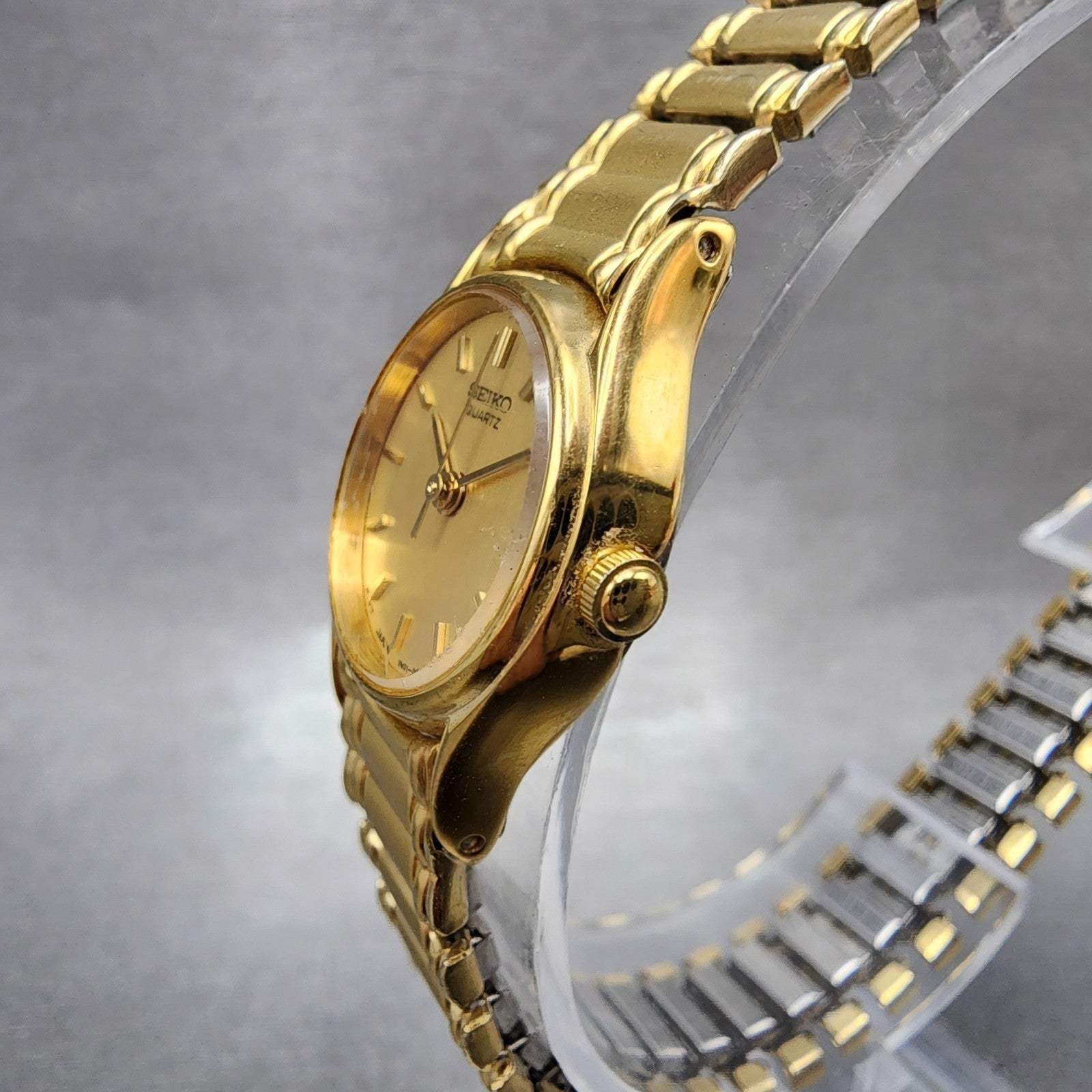 Seiko Watch Women 20mm Gold Dial Gold Tone Round 1N010E19 New Battery2