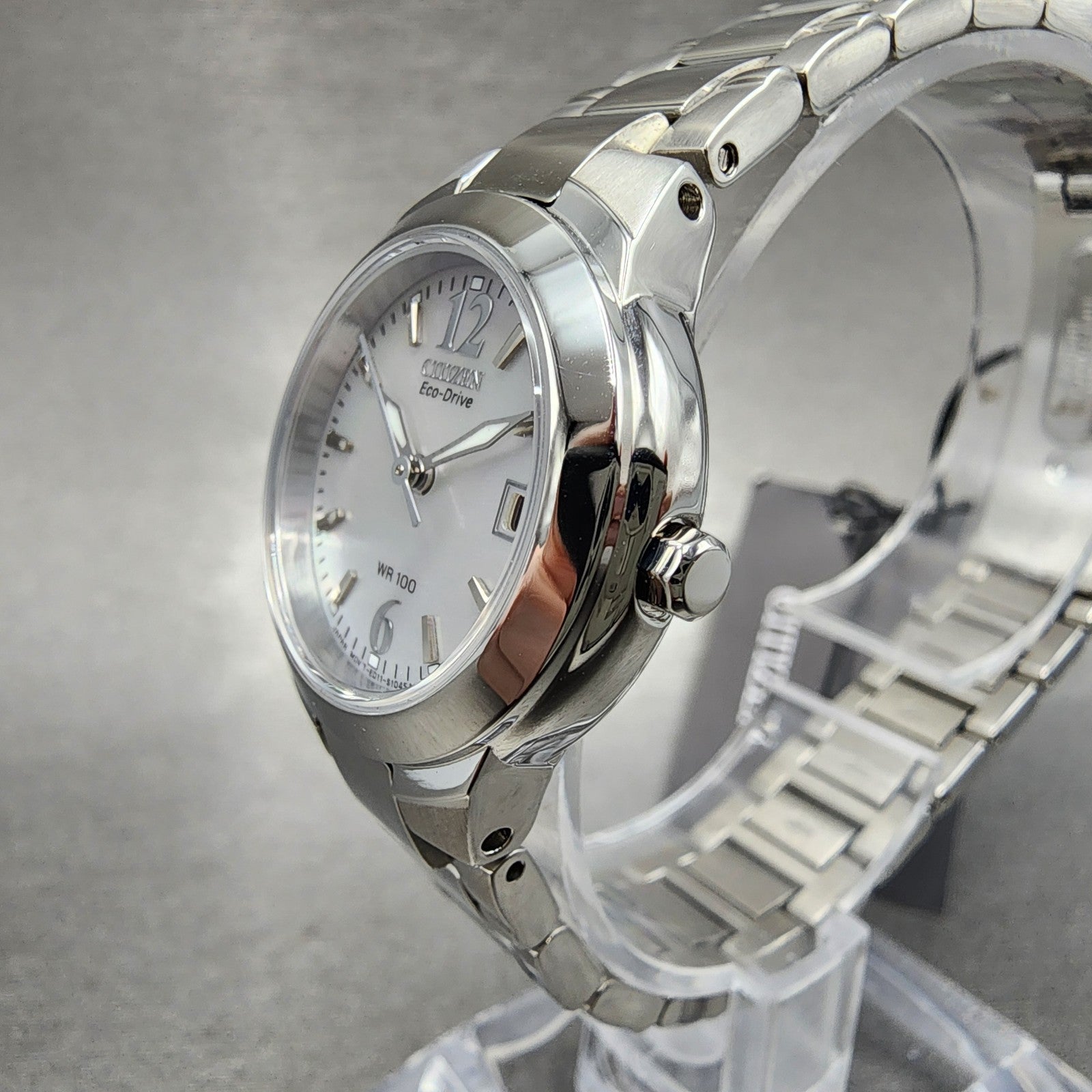 Citizen EcoDrive Chandler Watch Women 26mm MOP Dial Steel Date Round Works2