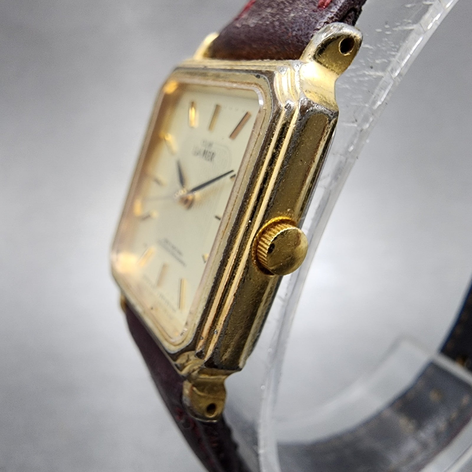 Citizen Club Lamer Tank Watch Women 20mm Champagne Dial Gold Tone New Battery2