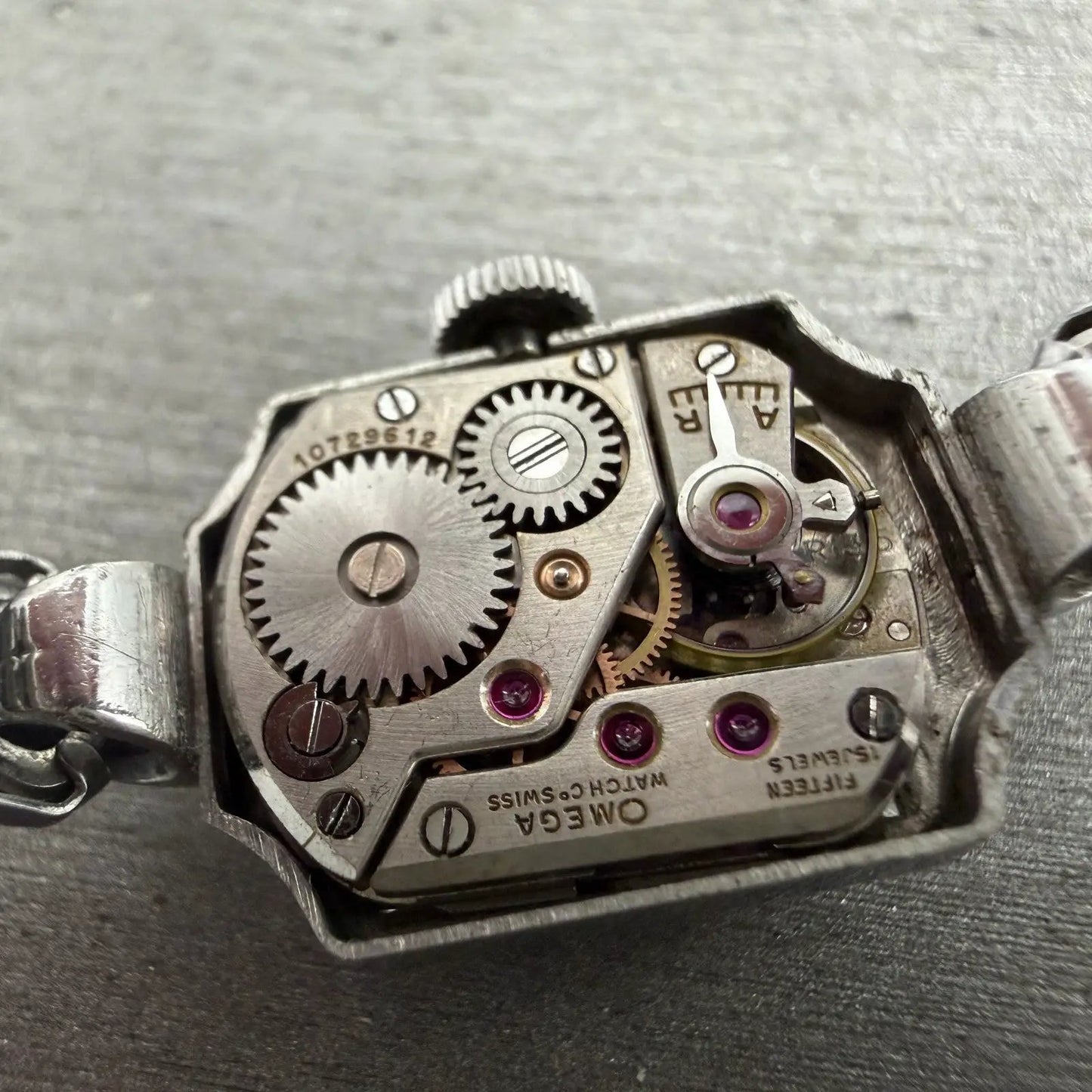 48043108