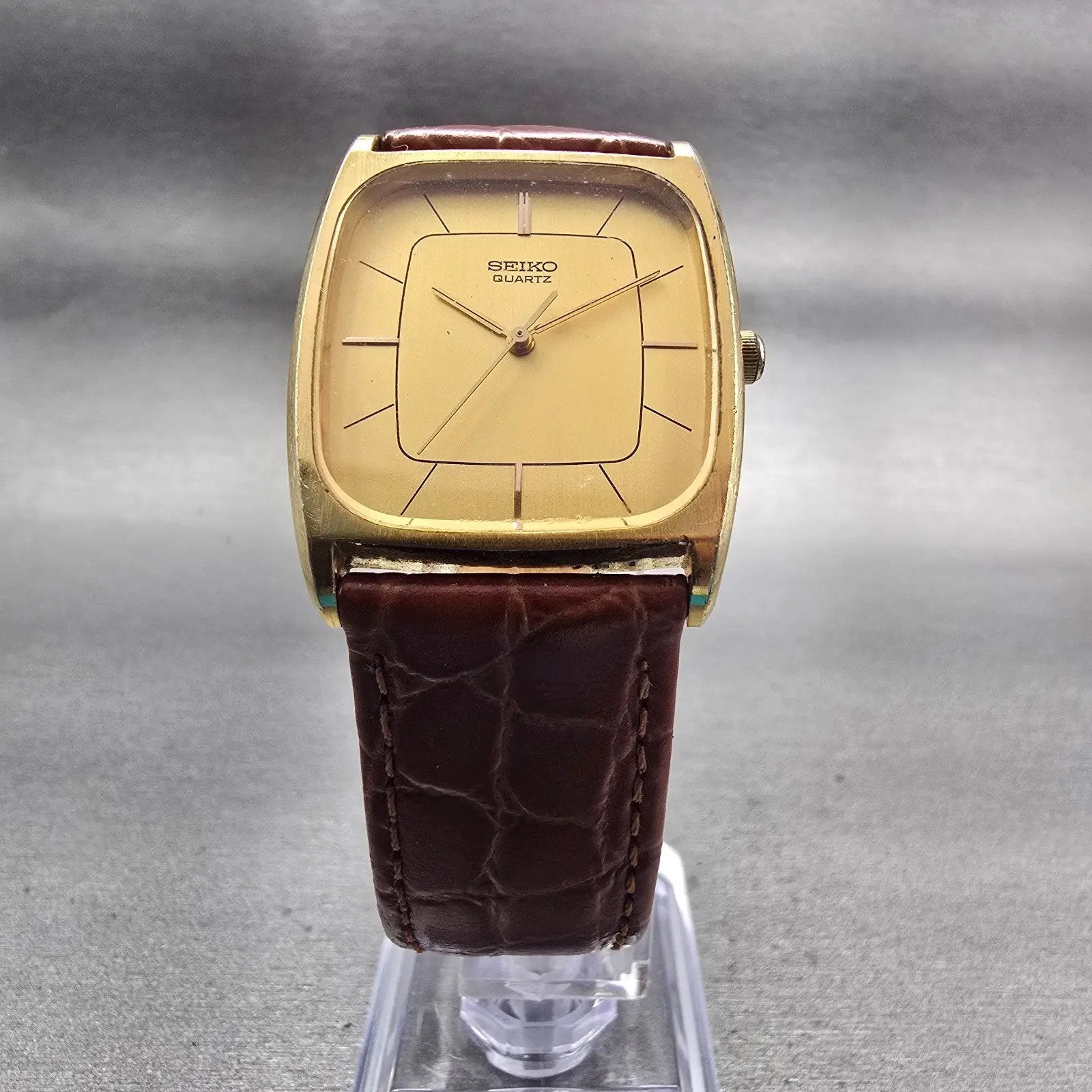 Seiko Watch Men 28mm Gold Dial Gold Tone Rectangle 6530-5020 New Battery Vintage5