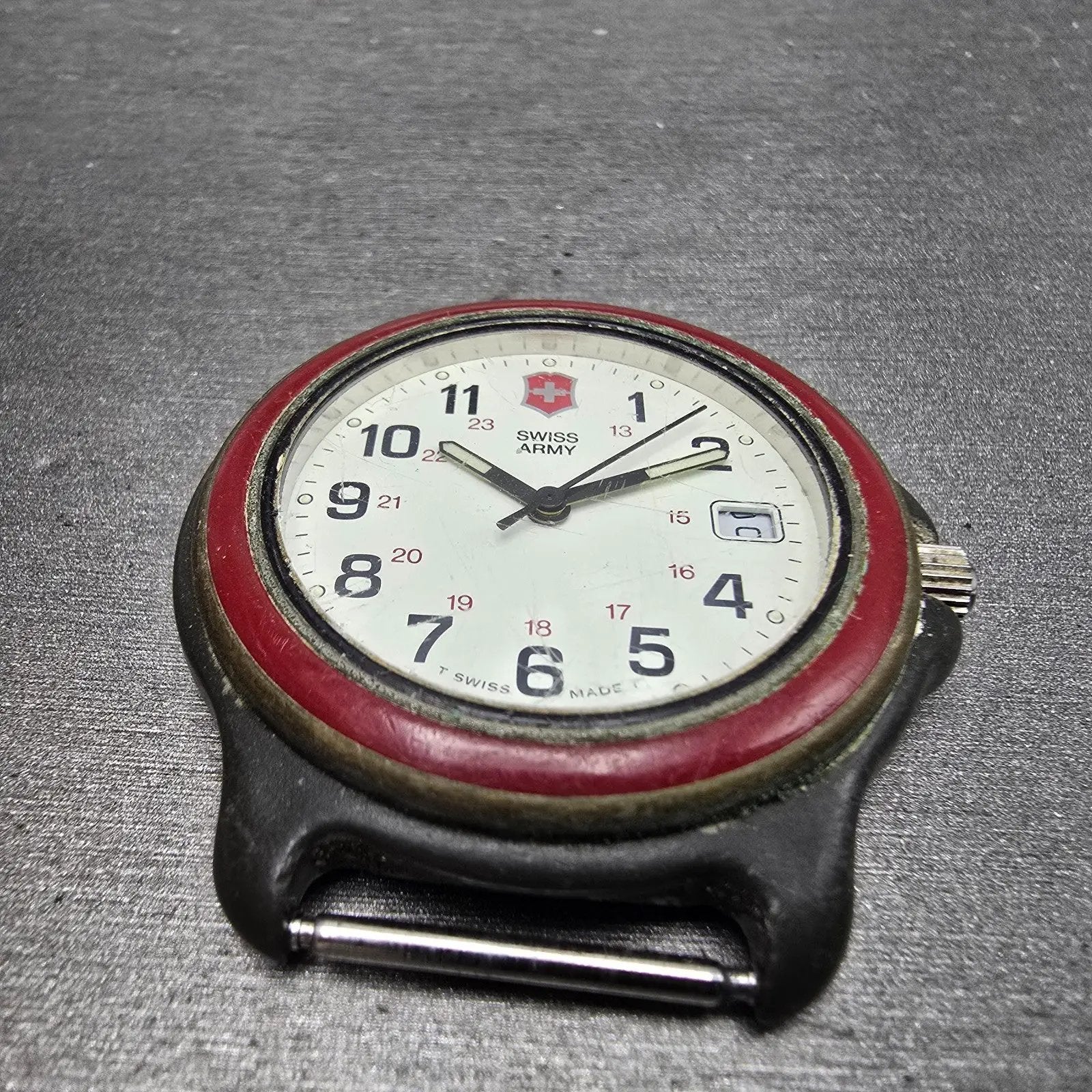 Victorinox Swiss Army Watch Men 39mm White Dial Black Tone Date Round PARTS SHUI7