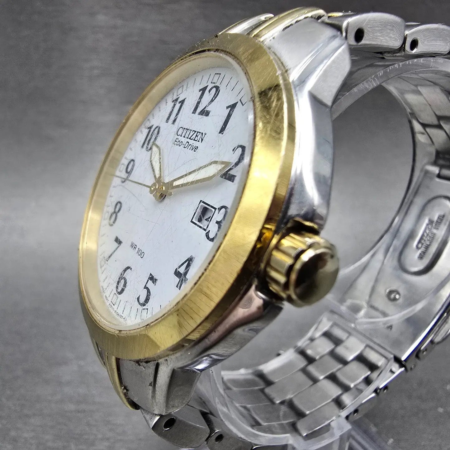 Citizen Eco-0Drive Watch Men 40mm White Dial Two Tone Date E111-S070023 Runs2