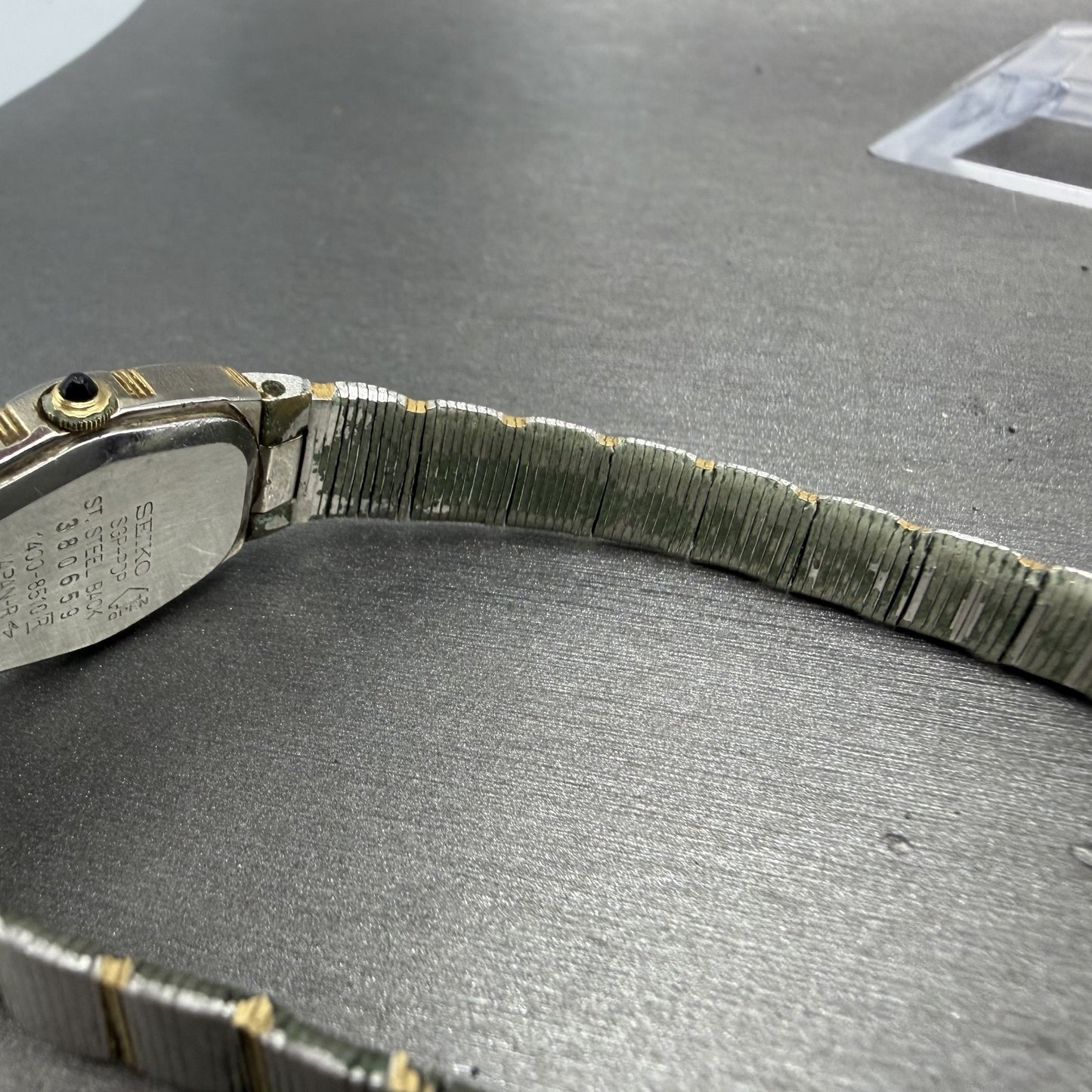 Seiko Watch Women 19mm Silver Dial Two Tone Oval Vintage 1400-8510 New Battey11