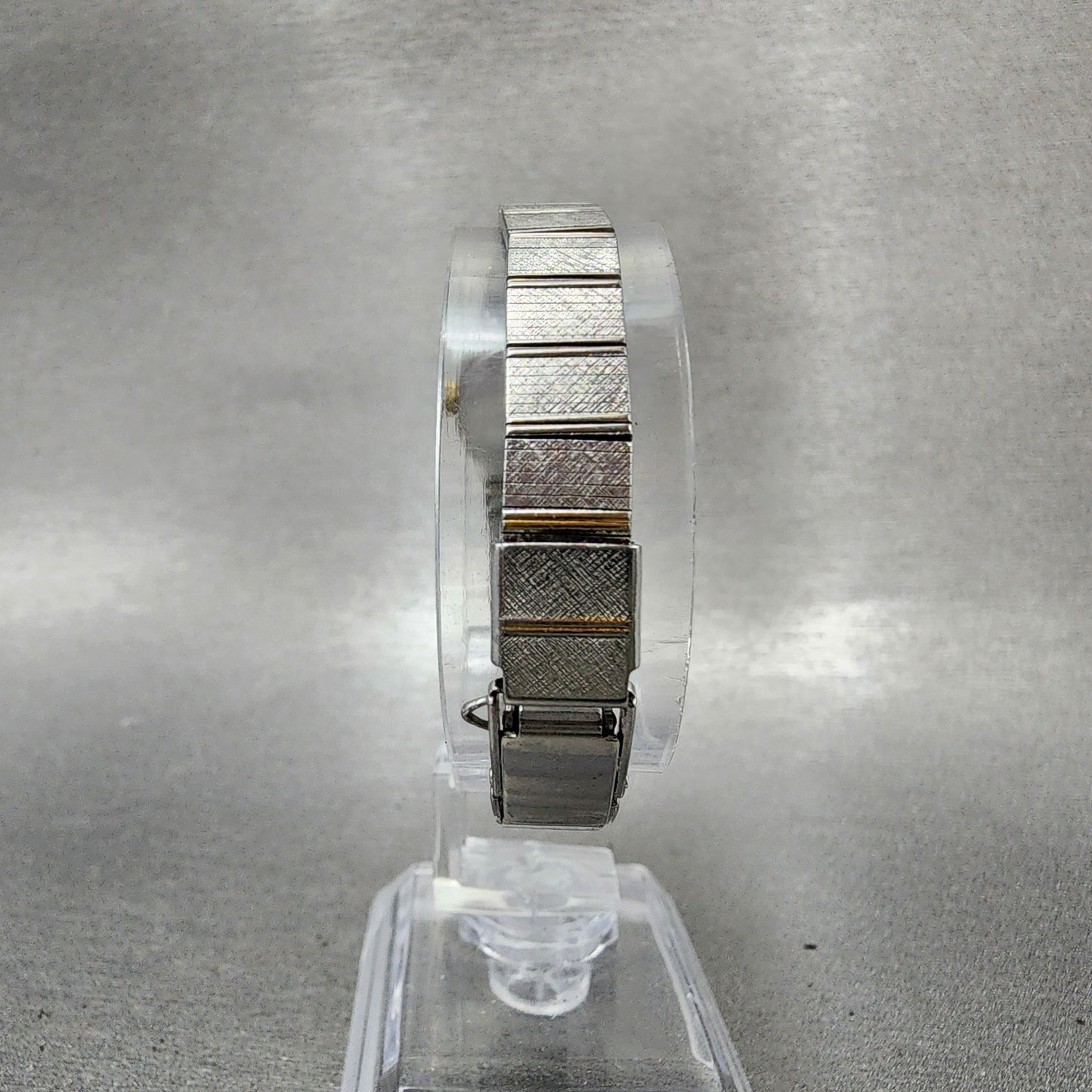 Seiko Watch Women 17mm Silver Dial Two Tone Round 54200129 New Battery Vintage7