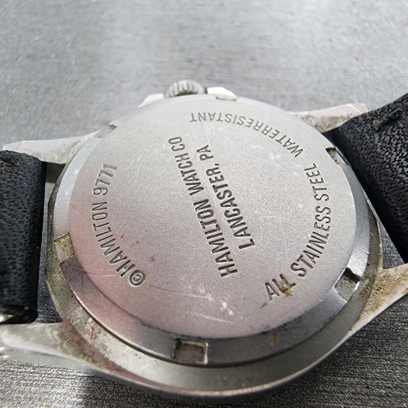 Hamilton LL Bean Watch Women 27mm Black Dial Silver Tone Date Round New Battery9
