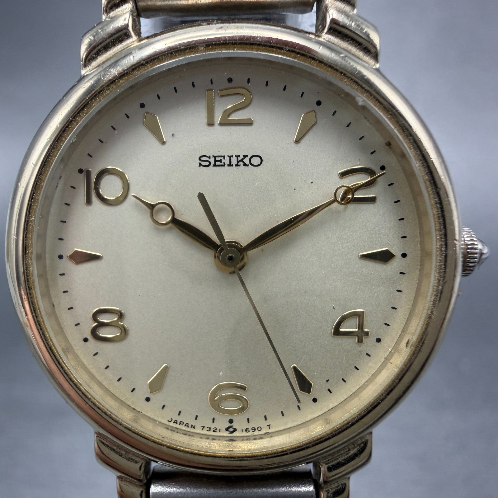 Seiko Watch Women 26mm Champagne Dial Two Tone Round 7321-035A New Battery1