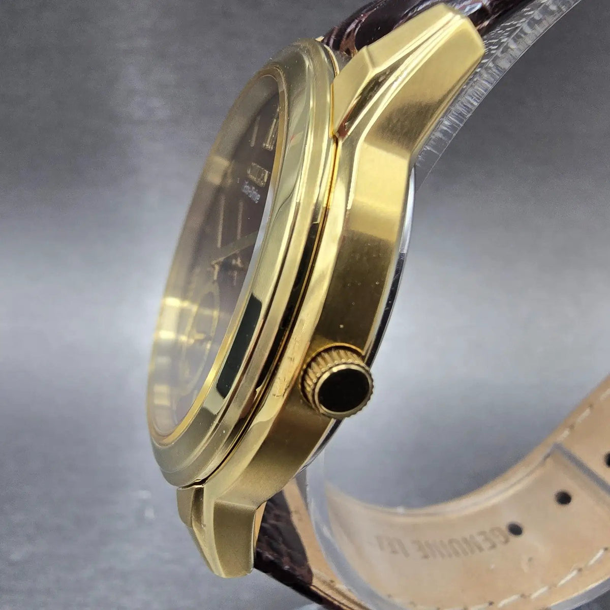 Citizen Eco-Drive Watch Men 37mm Brown Dial Gold Date Small Seconds Works WBox3