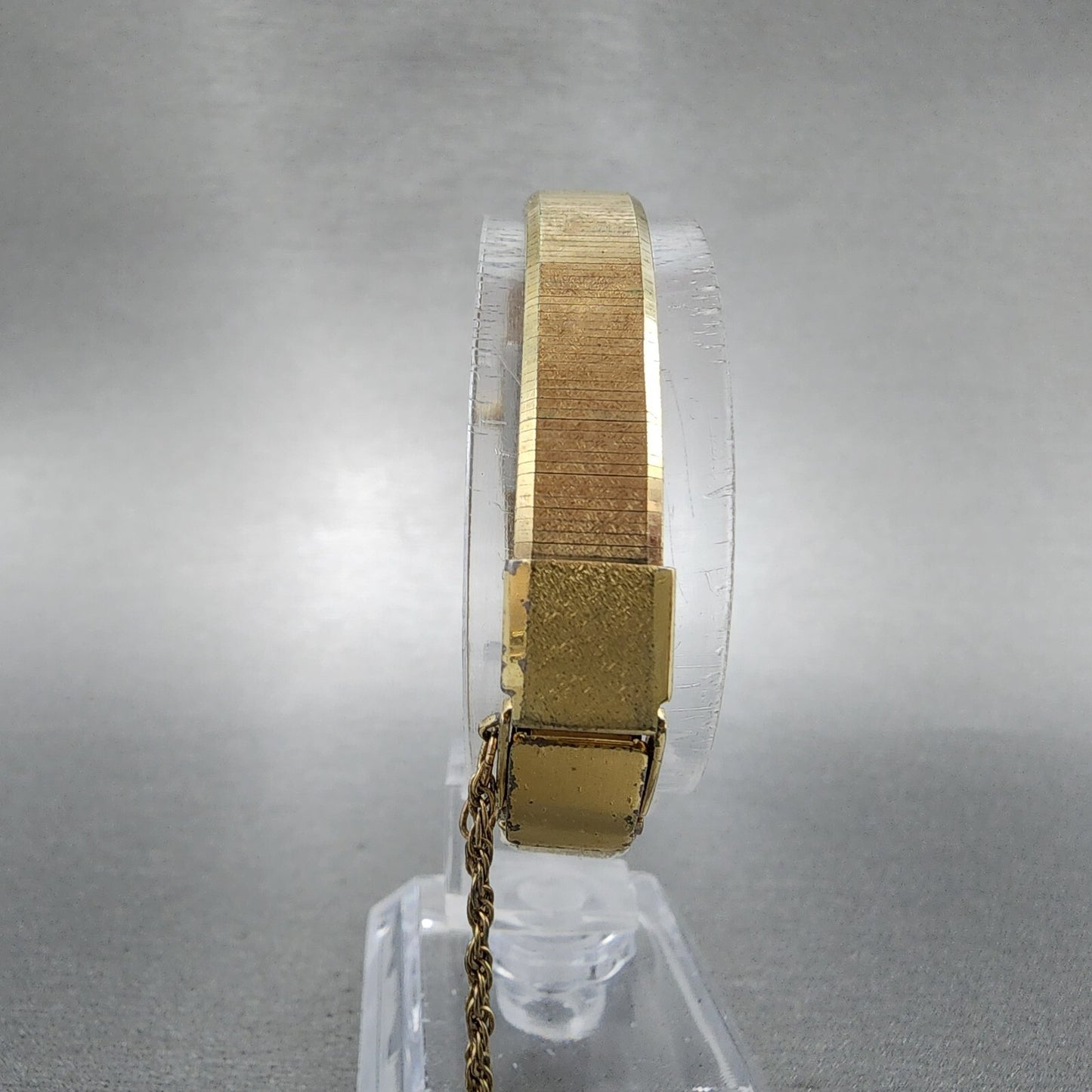 Seiko Tank Watch Women 12mm Gold Dial Gold Tone Rectangle 13205040 New Battery7