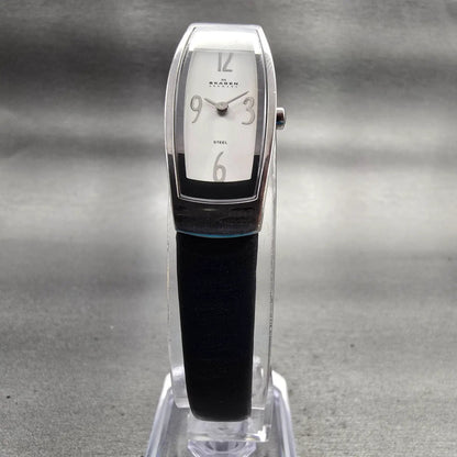 Skagen Watch Women 14mm Silver Dial Silver Tone Rectangle 522SSLC New Battery5
