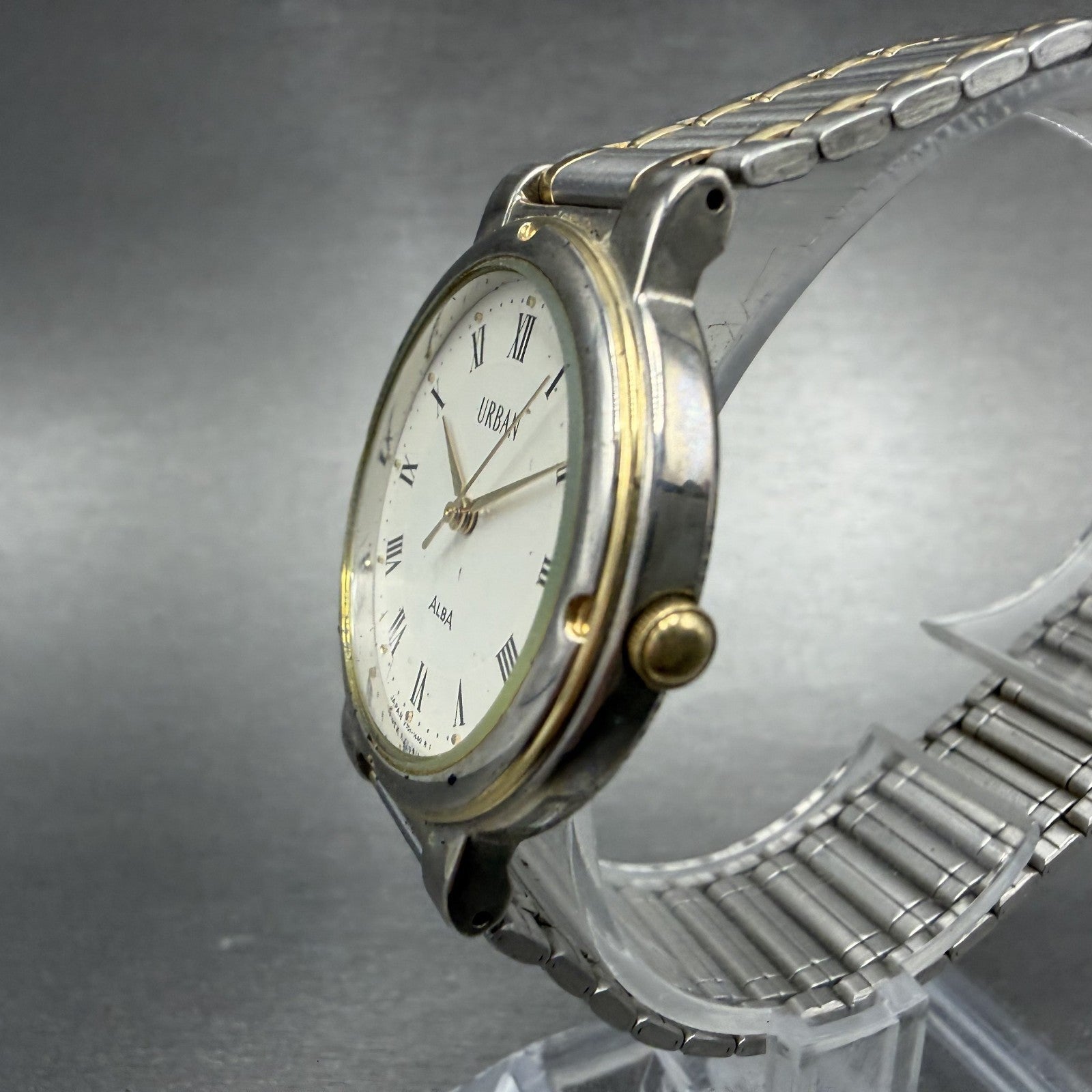 Seiko Alba Urban Watch Men 31mm White Dial Two Tone Round V701-1390 New Battery2