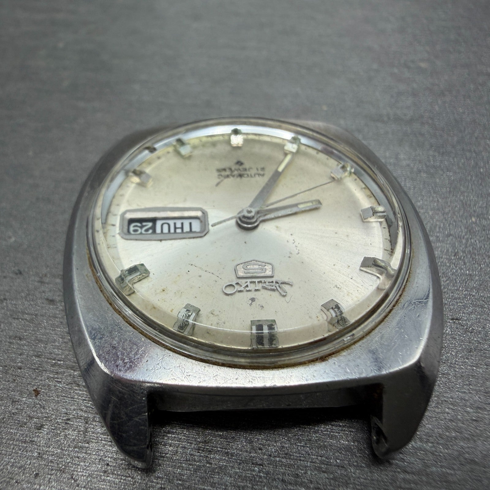 Seiko 5 Automatic Watch Men 35mm Silver Dial Silver Tone Daydate 6119-7100 PARTS5