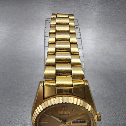 Seiko SQ Watch Women 24mm Champagne Dial Gold Tone Daydate 3e230a69 New Battery4