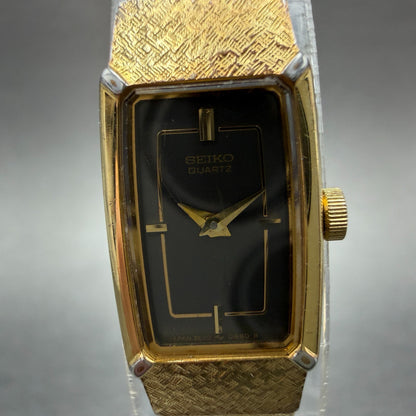 Seiko Tank Watch Women 13mm Black Dial gold Tone Rectangle 2E20-5689 New Battery1