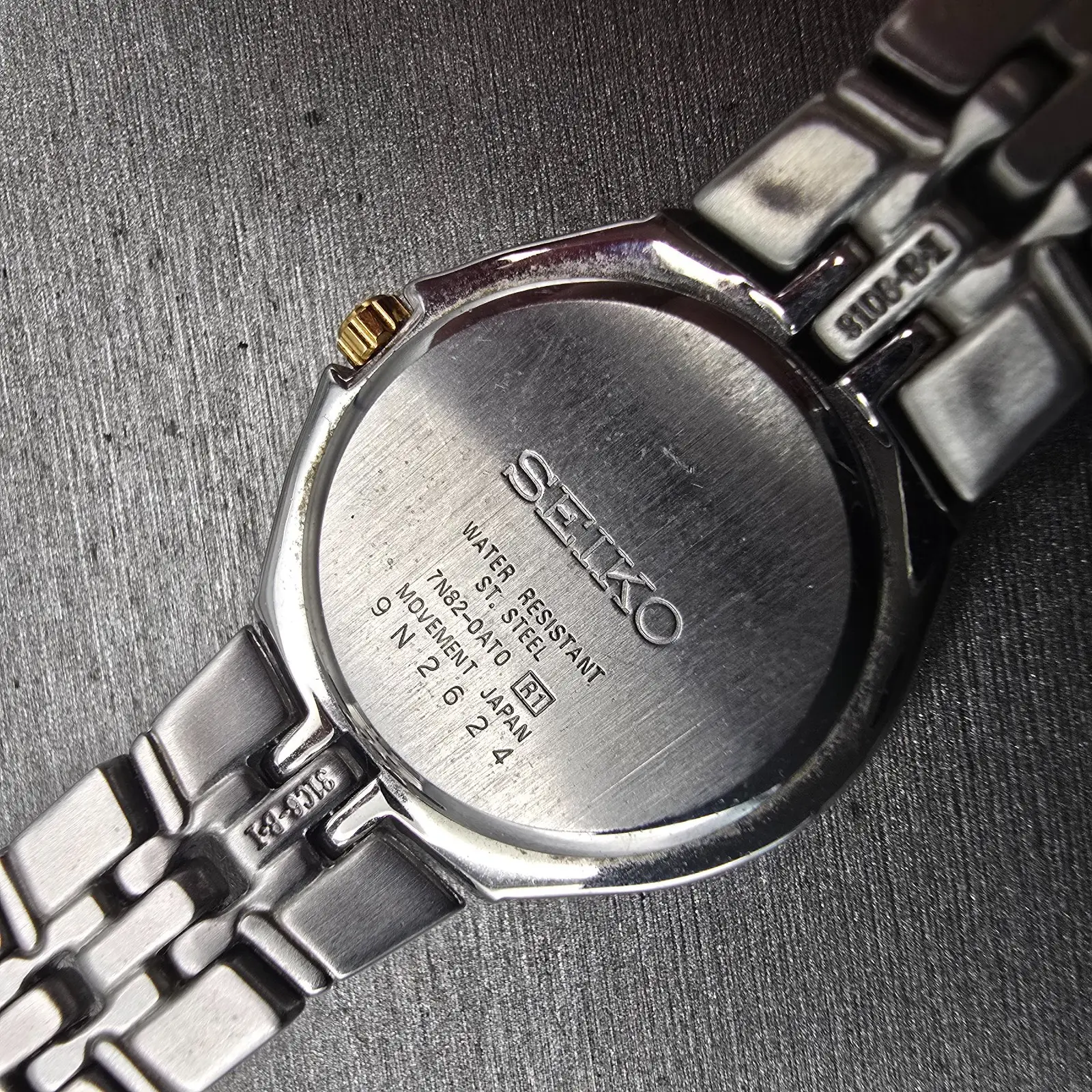 Seiko Watch Women 25mm Silver Dial Two Tone Date Round 7N82-0AT0 New Battery VTG10