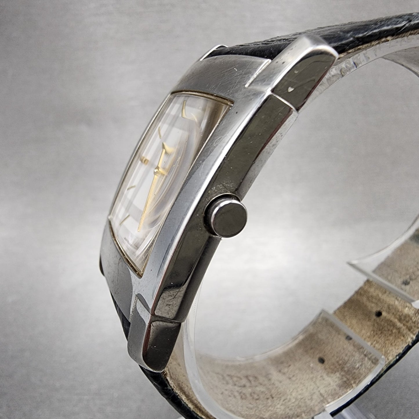 Burberry Tank Watch Men 27mm White Dial Silver Tone Rectangle New Battery2