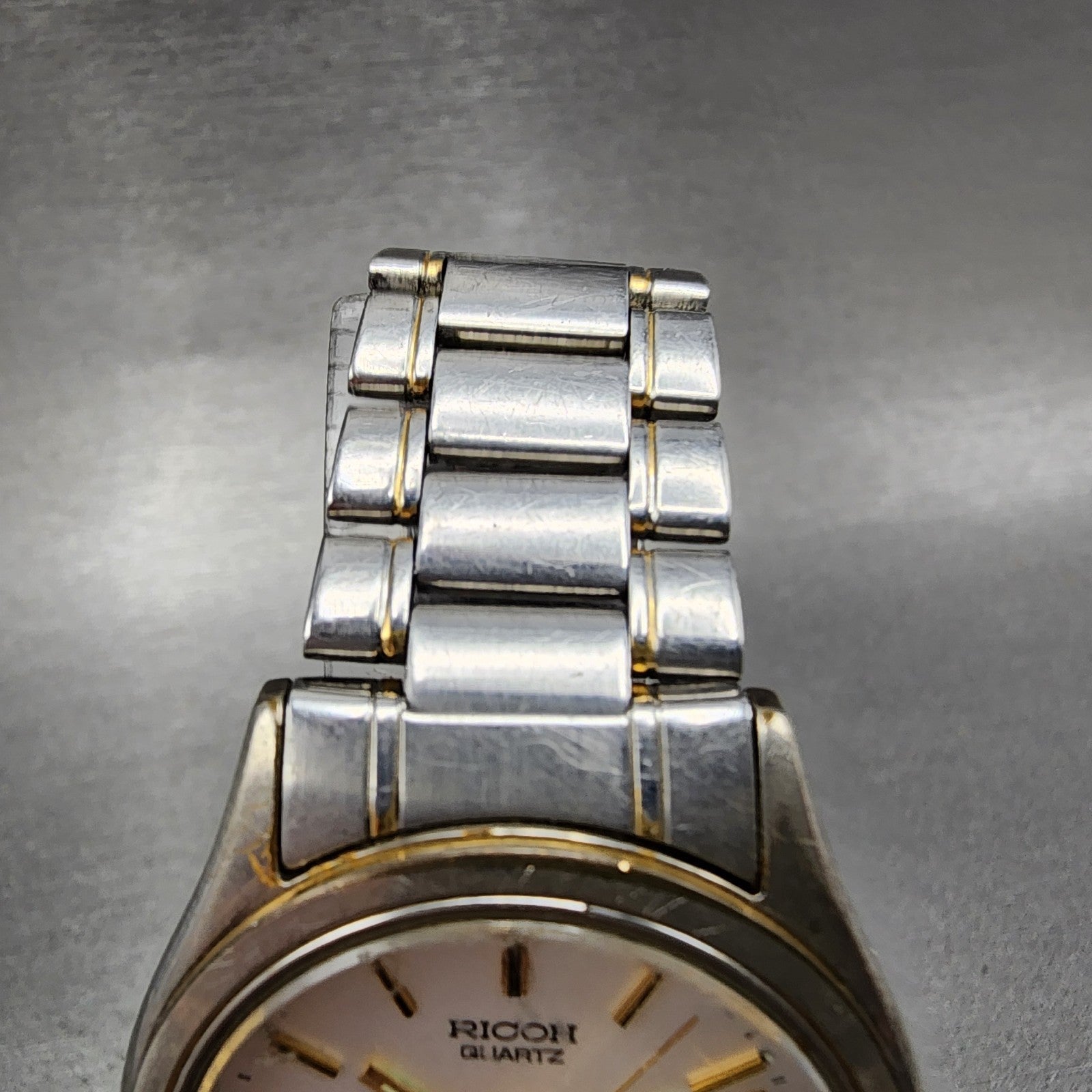 Ricoh Watch Women 33mm Silver Dial Silver Tone Daydate Round  New Battery3