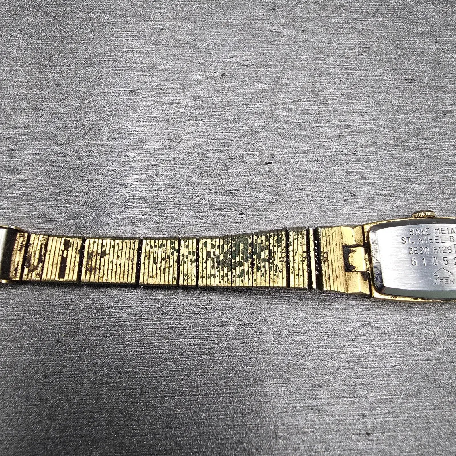 Seiko Watch Women 12mm Gold Dial Gold Tone Rectangle 2E20-5129 New Battery VTG10