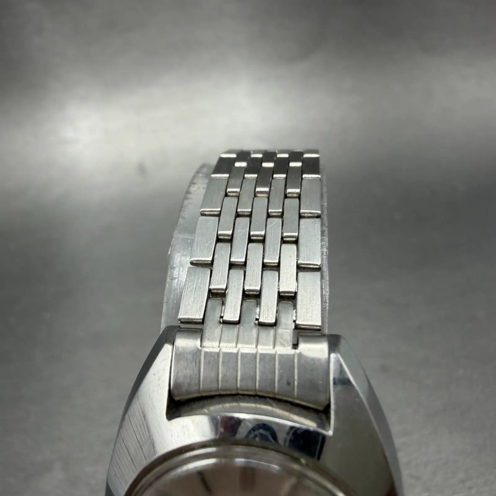 48204001