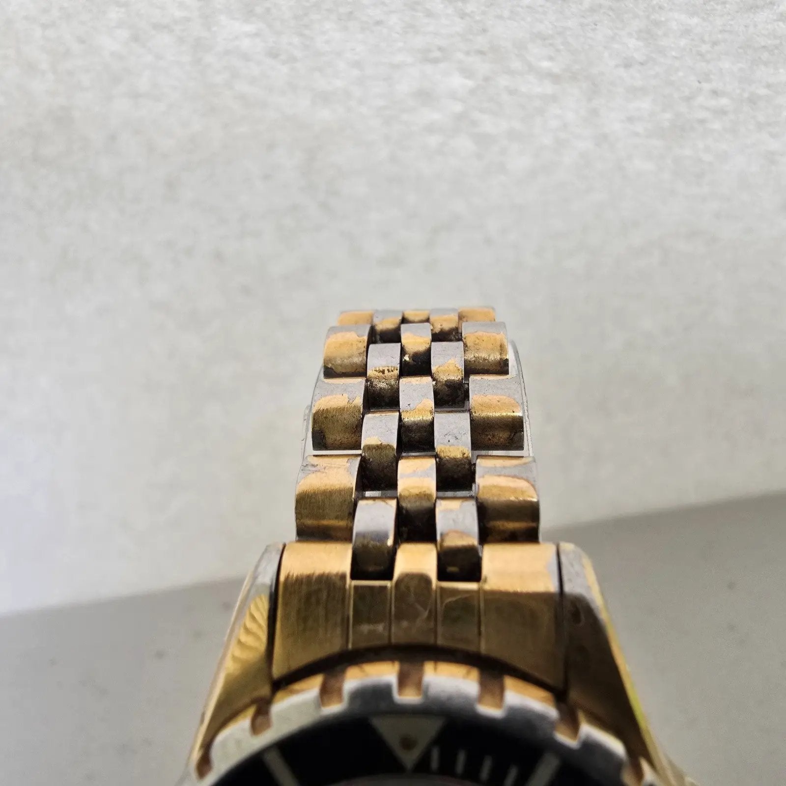 Tag Heuer Professional 1000 Dive Watch Women 28mm Black Dial Gold Date New Batt4