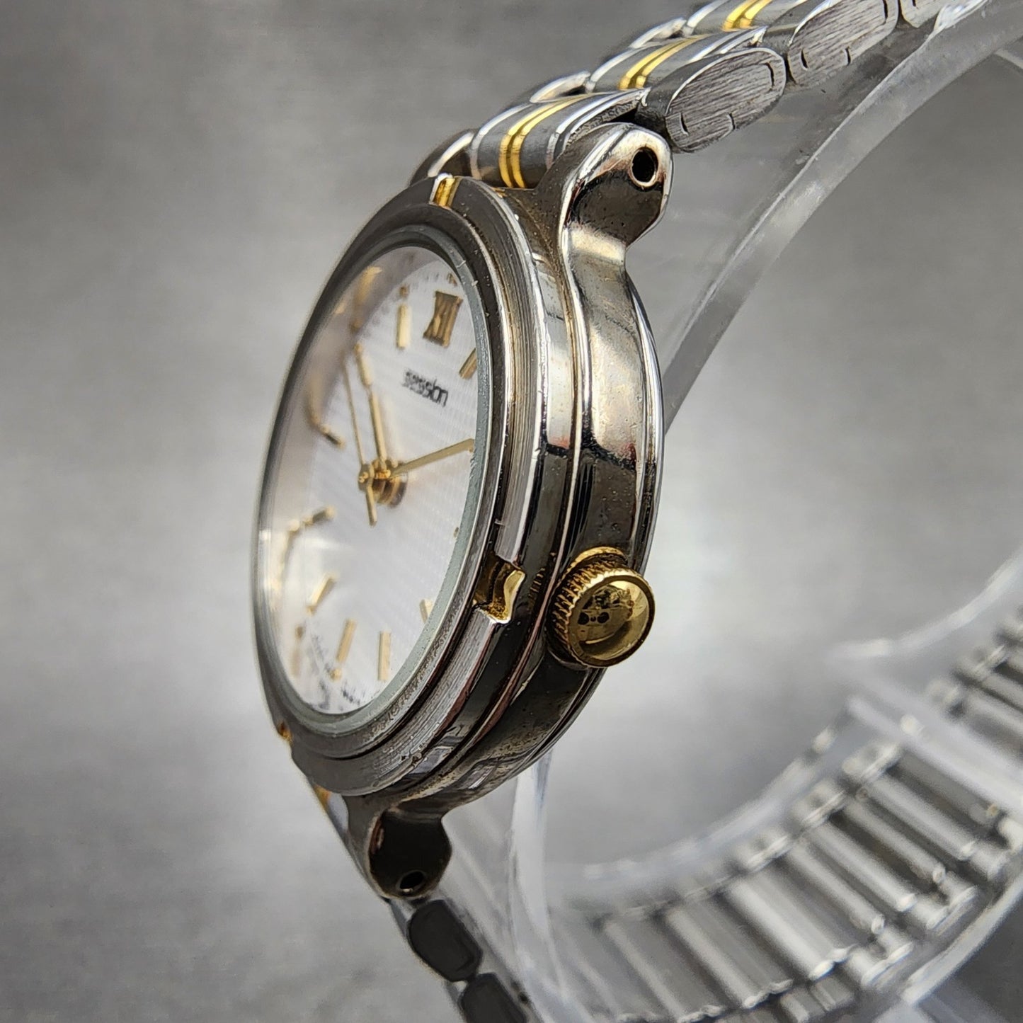 Seiko Session Watch Women 24mm White Dial Two Tone Round V801113A New Battery2