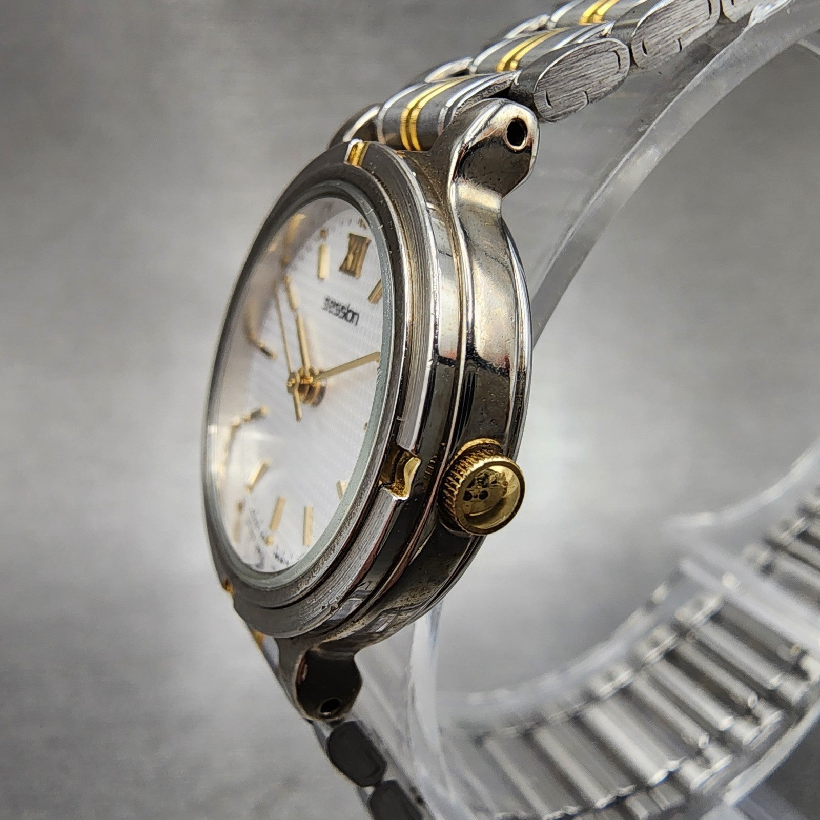 Seiko Session Watch Women 24mm White Dial Two Tone Round V801113A New Battery2