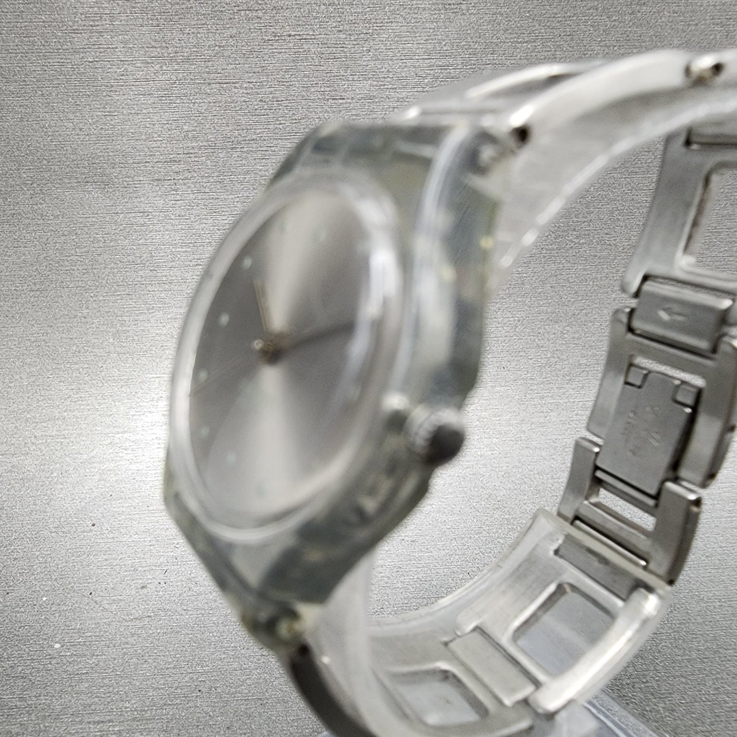 Swatch Watch Women 25mm Silver Dial Clear Case Round New Battery VTG2