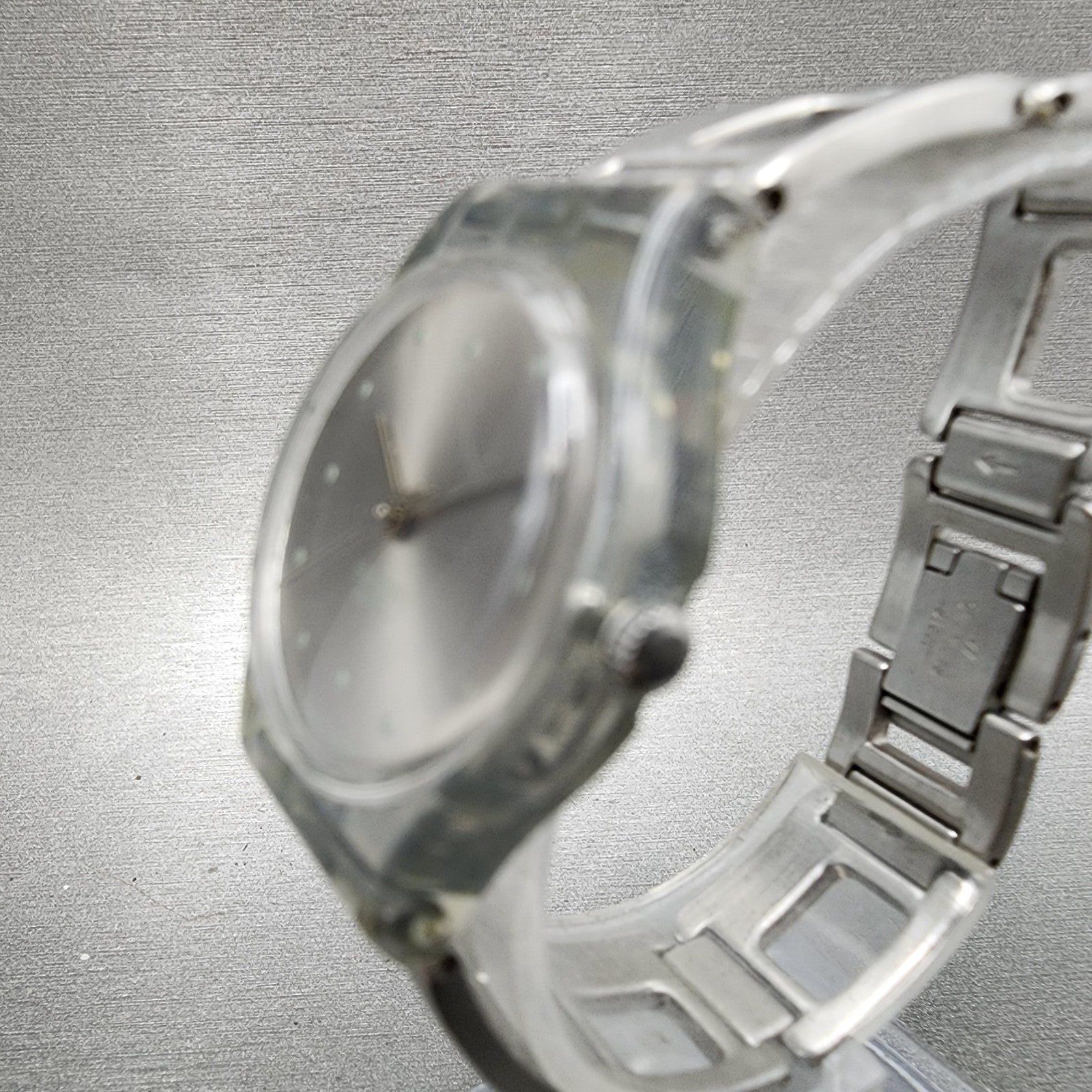 Swatch Watch Women 25mm Silver Dial Clear Case Round New Battery VTG2