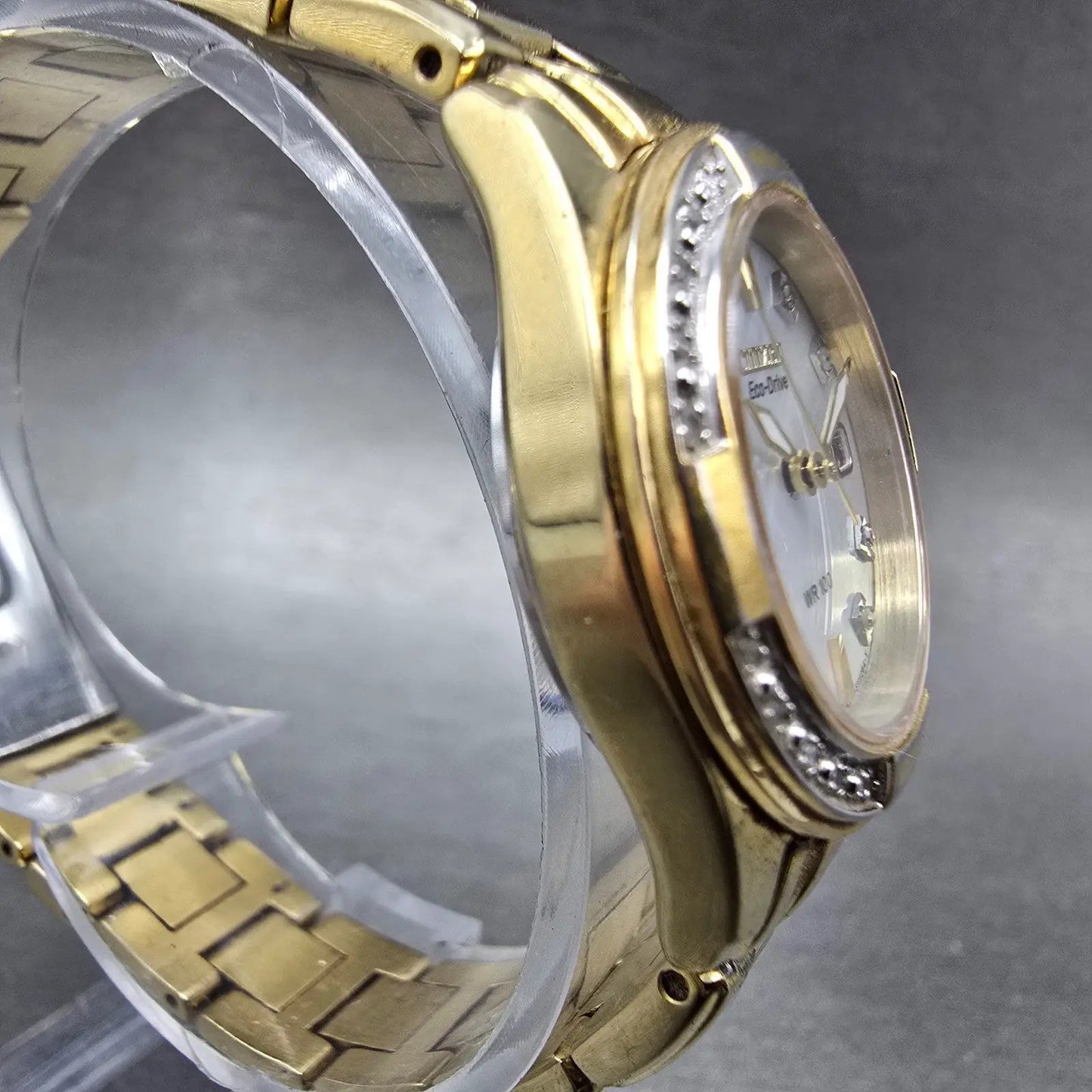 Citizen Eco-Drive Watch Women 26mm MOP Dial Gold Tone Date E013-S076404 Runs3