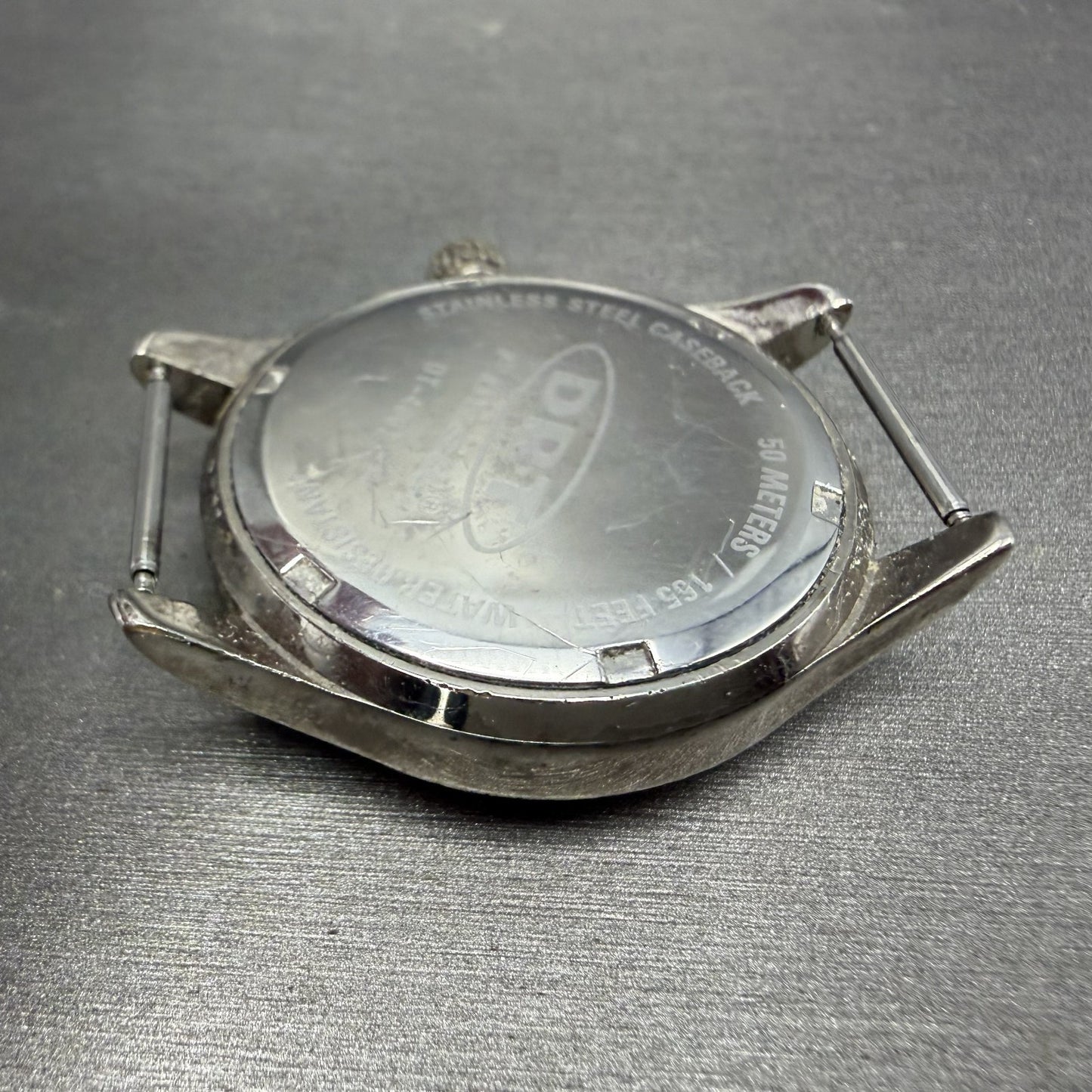 Fossil DRT Watch Men 37mm White Dial Silver Tone Date Round DT-4007 New Battery10