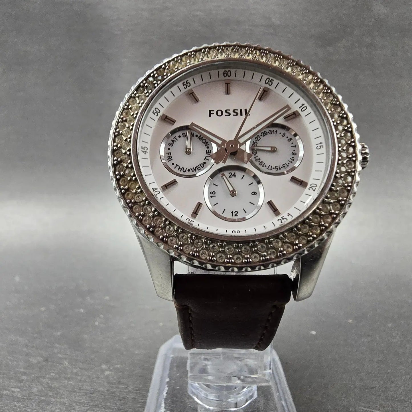 Fossil Watch Women 38mm Silver Dial Silver Tone Daydate ES-3001 New Battery5
