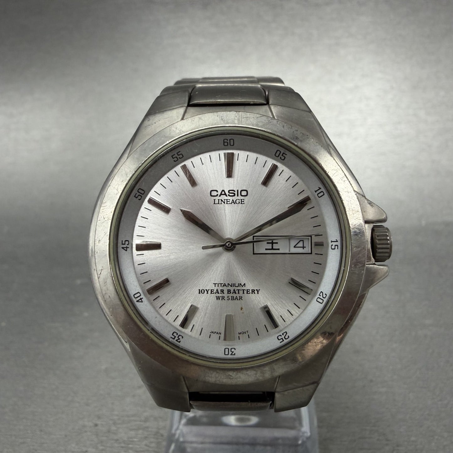 Casio Lineage Titanium Watch Men 38mm Silver Dial Daydate LIN-171J New Battery I0