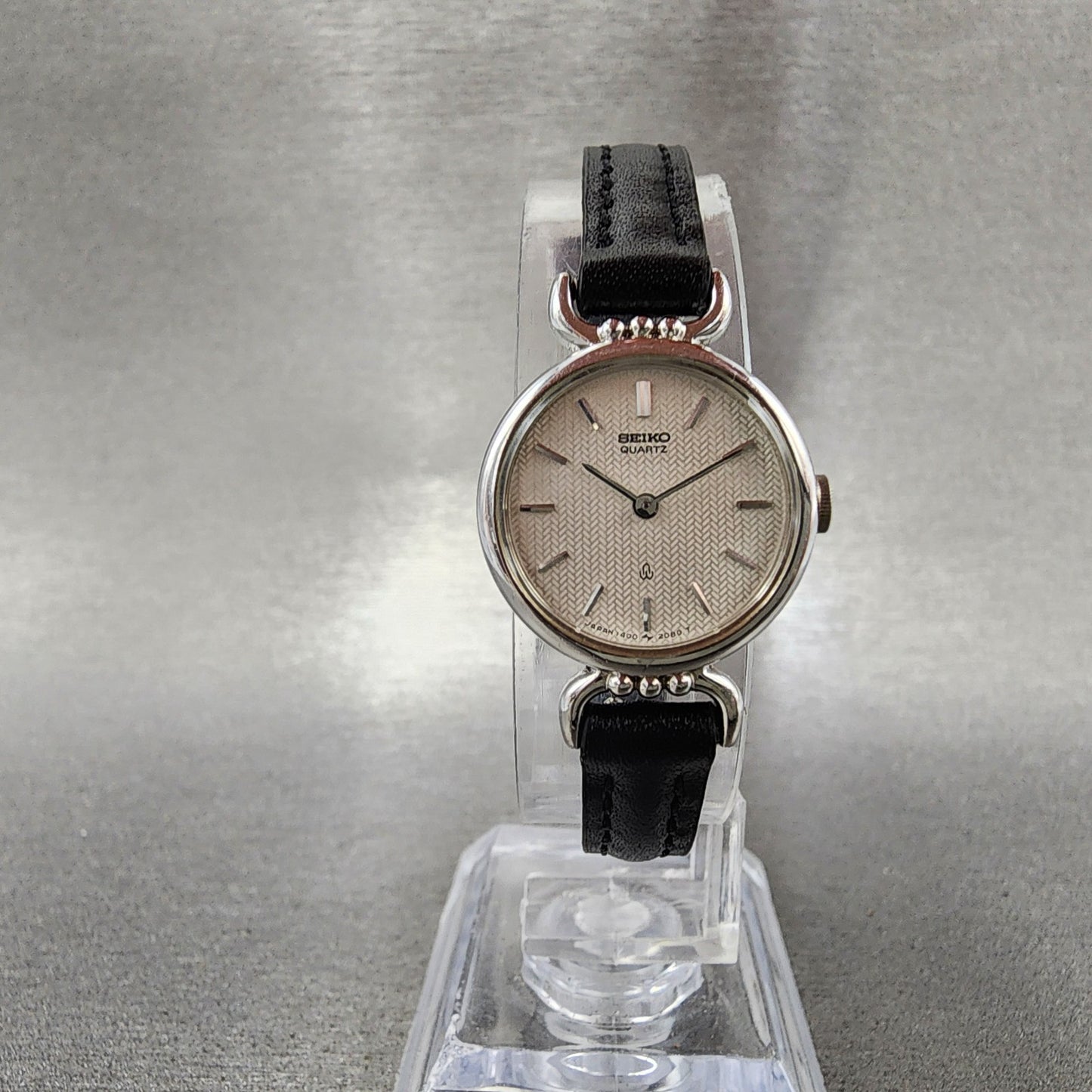 Seiko Watch Women 20mm Silver Dial Silver Tone Round 14000500 New Battery5