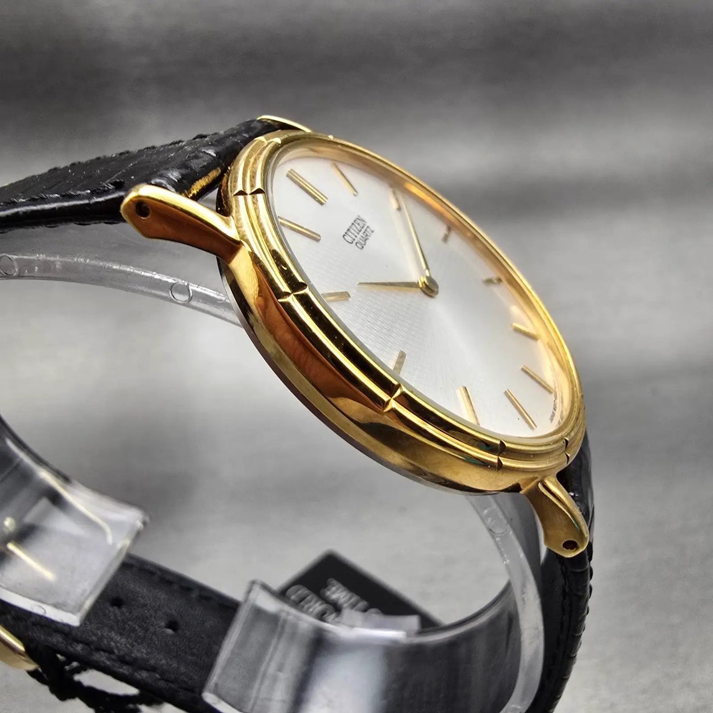 Citizen Watch Men 33mm Silver Dial Gold Tone Round 5520-K03828 New Battery NOS3