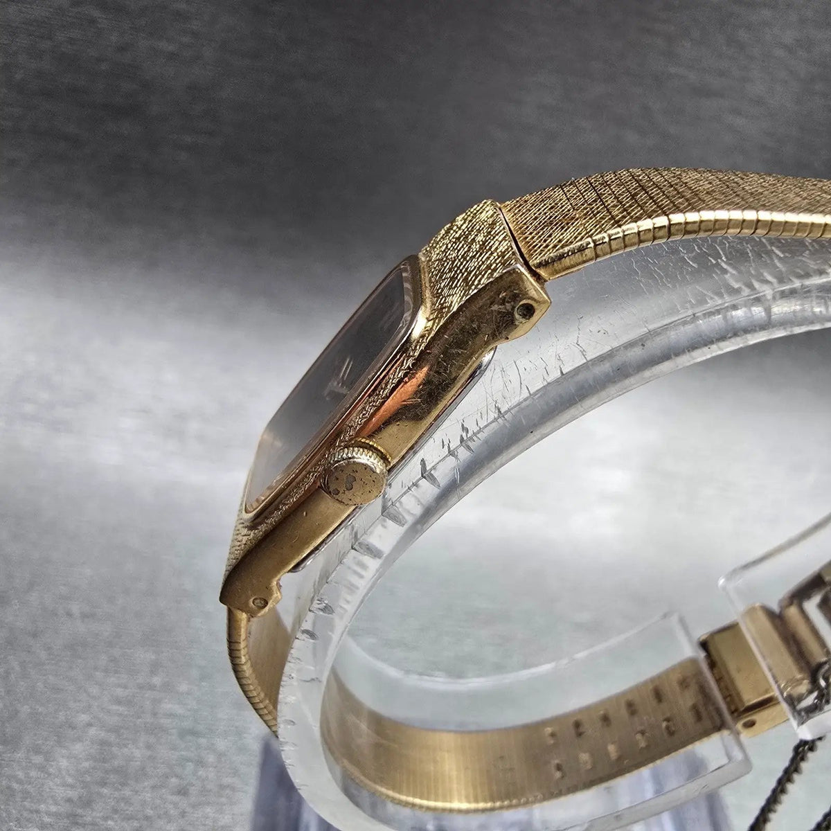 Seiko Watch Women 13mm Black Dial Gold Tone Rectangle 2E20-6139 New Battery VTGL2