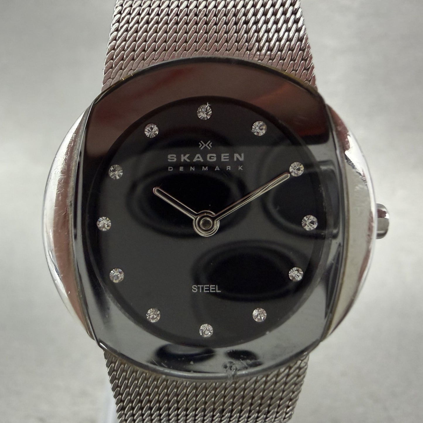 Skagen Watch Women 26mm Black Dial Silver Tone Oval Mesh Band 589SSSB New Batt1